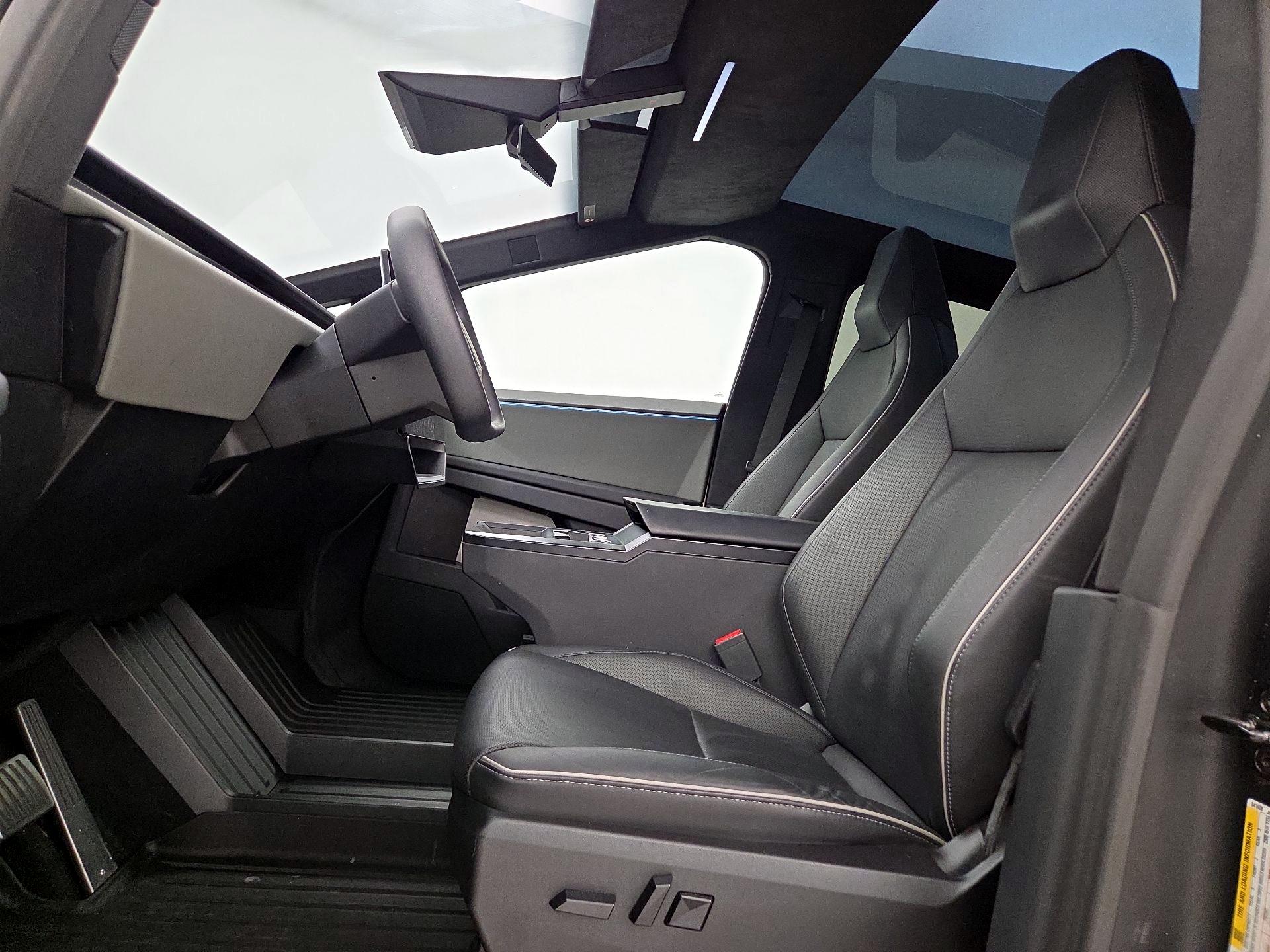 Thumbnail: 2024 Tesla Cybertruck - 11