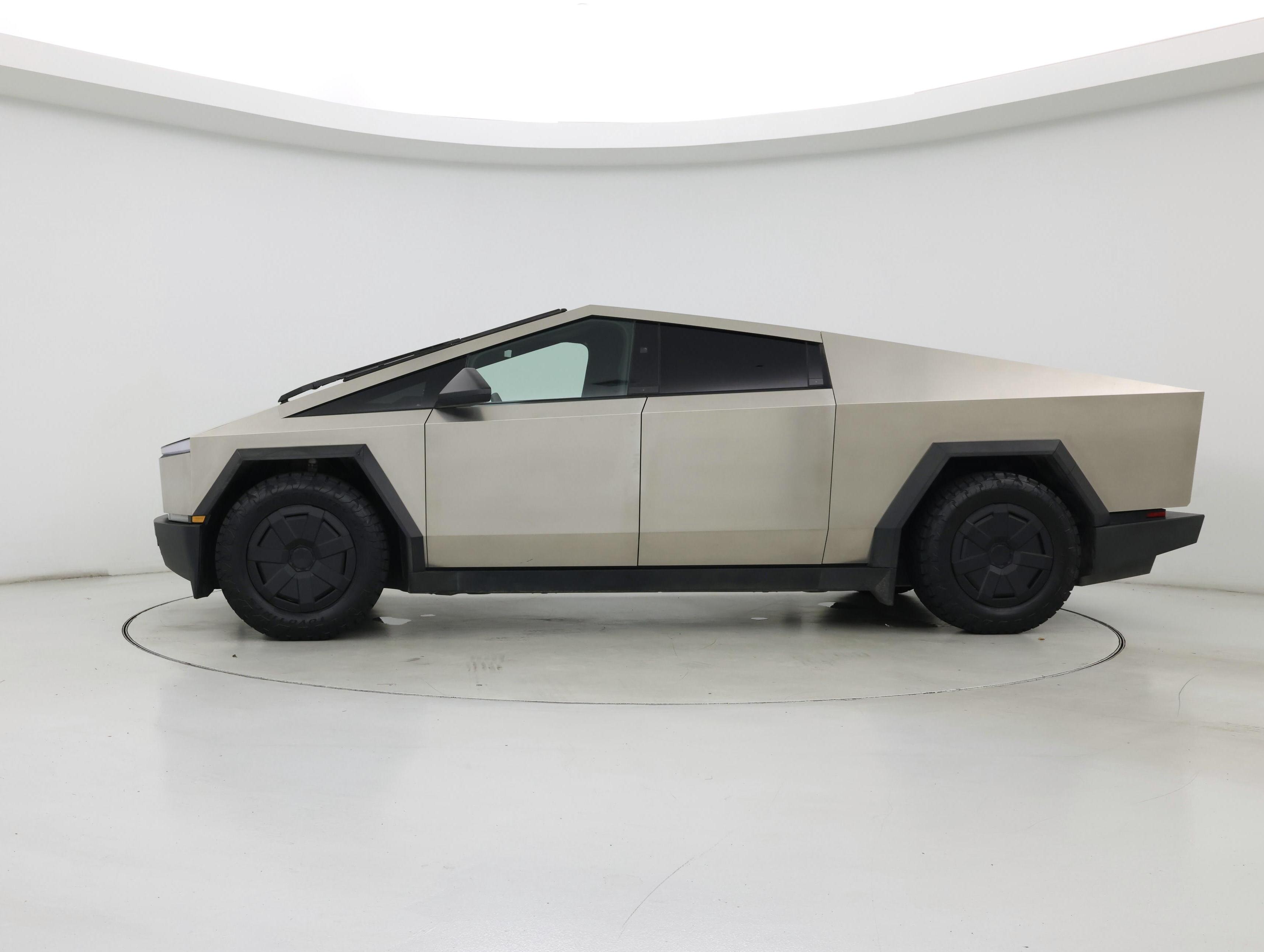 Thumbnail: 2024 Tesla Cybertruck - 3