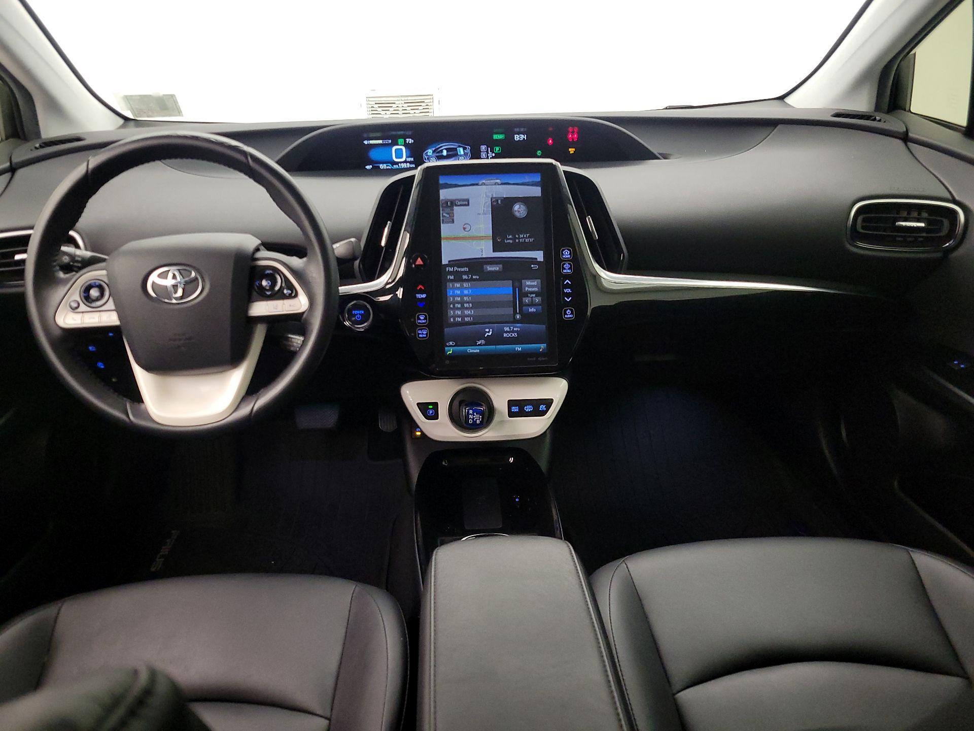 Thumbnail: 2017 Toyota Prius Prime - 9