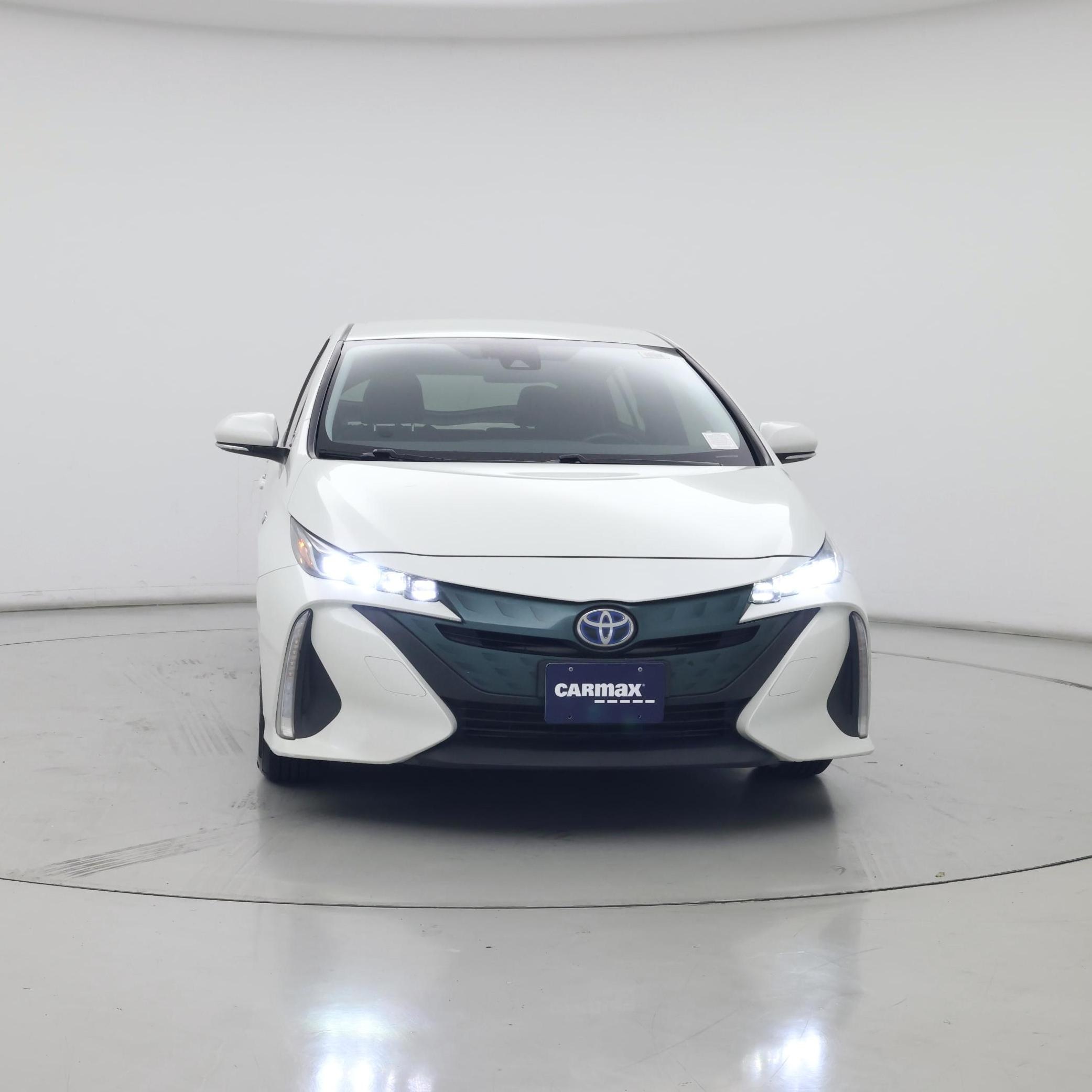 Thumbnail: 2017 Toyota Prius Prime - 5