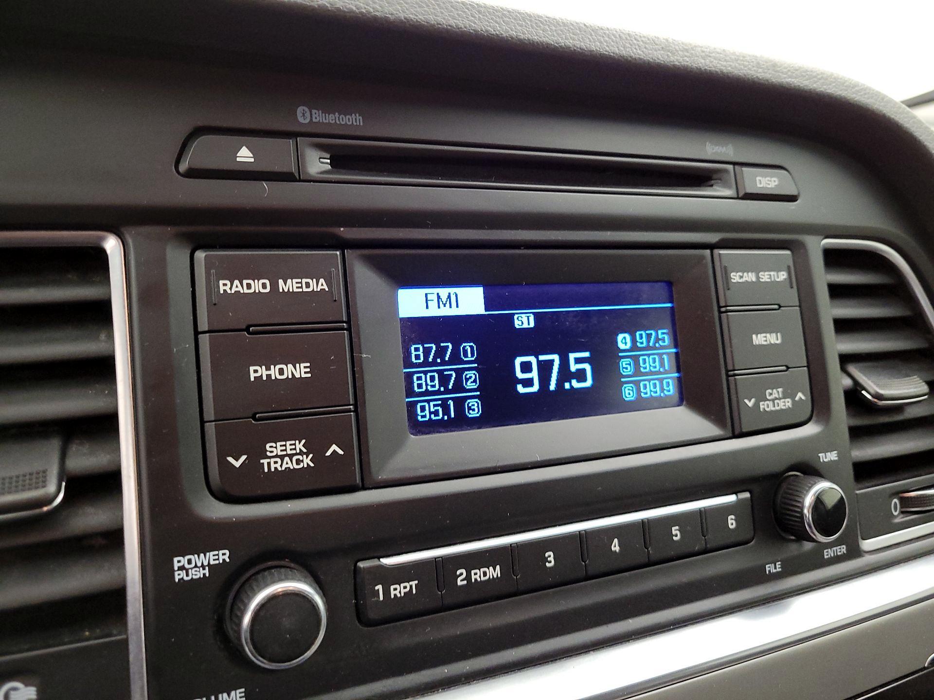 Thumbnail: 2015 Hyundai Sonata - 14