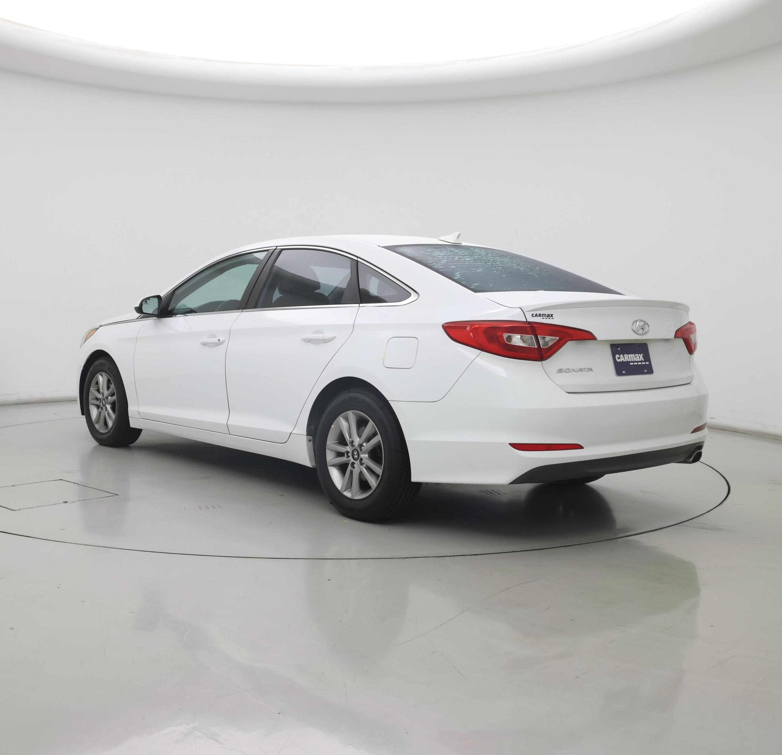 Thumbnail: 2015 Hyundai Sonata - 2