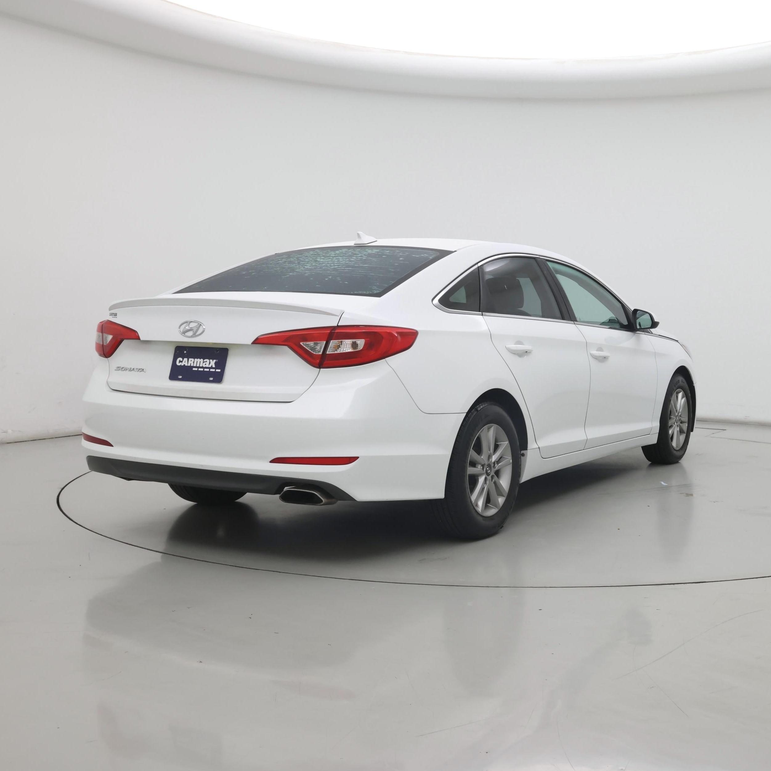 Thumbnail: 2015 Hyundai Sonata - 8