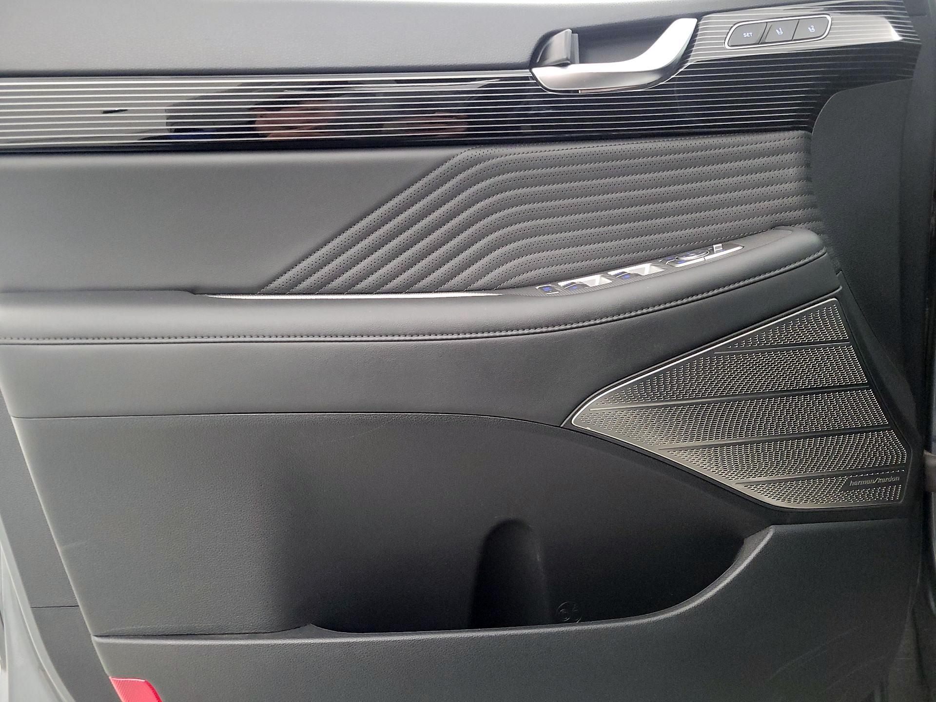 Thumbnail: 2023 Hyundai Palisade - 12