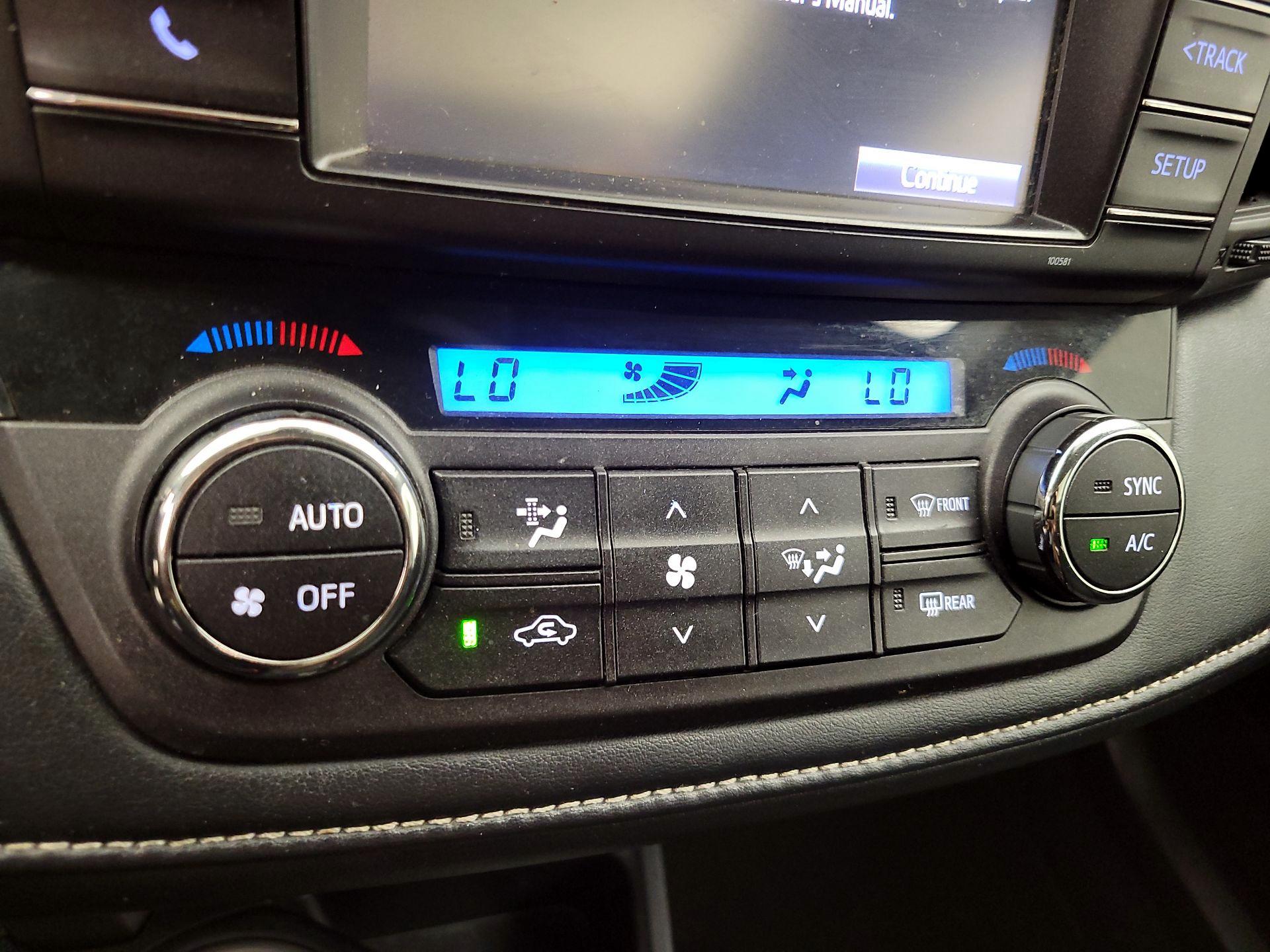 Thumbnail: 2018 Toyota RAV4 - 16
