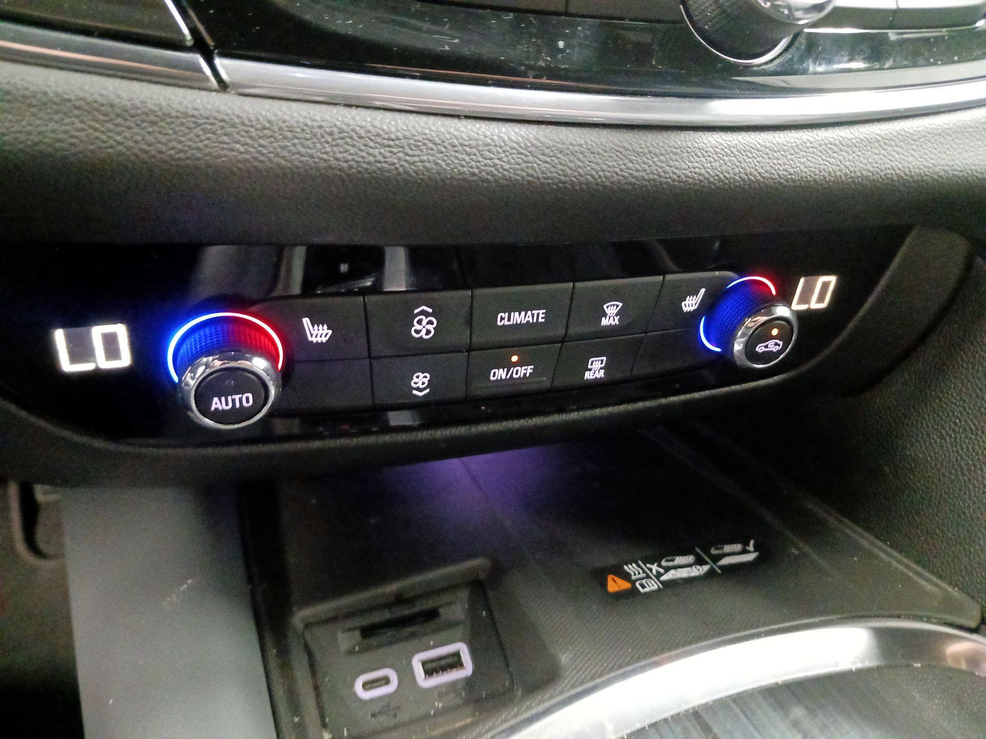 Thumbnail: 2022 Buick Enclave - 16