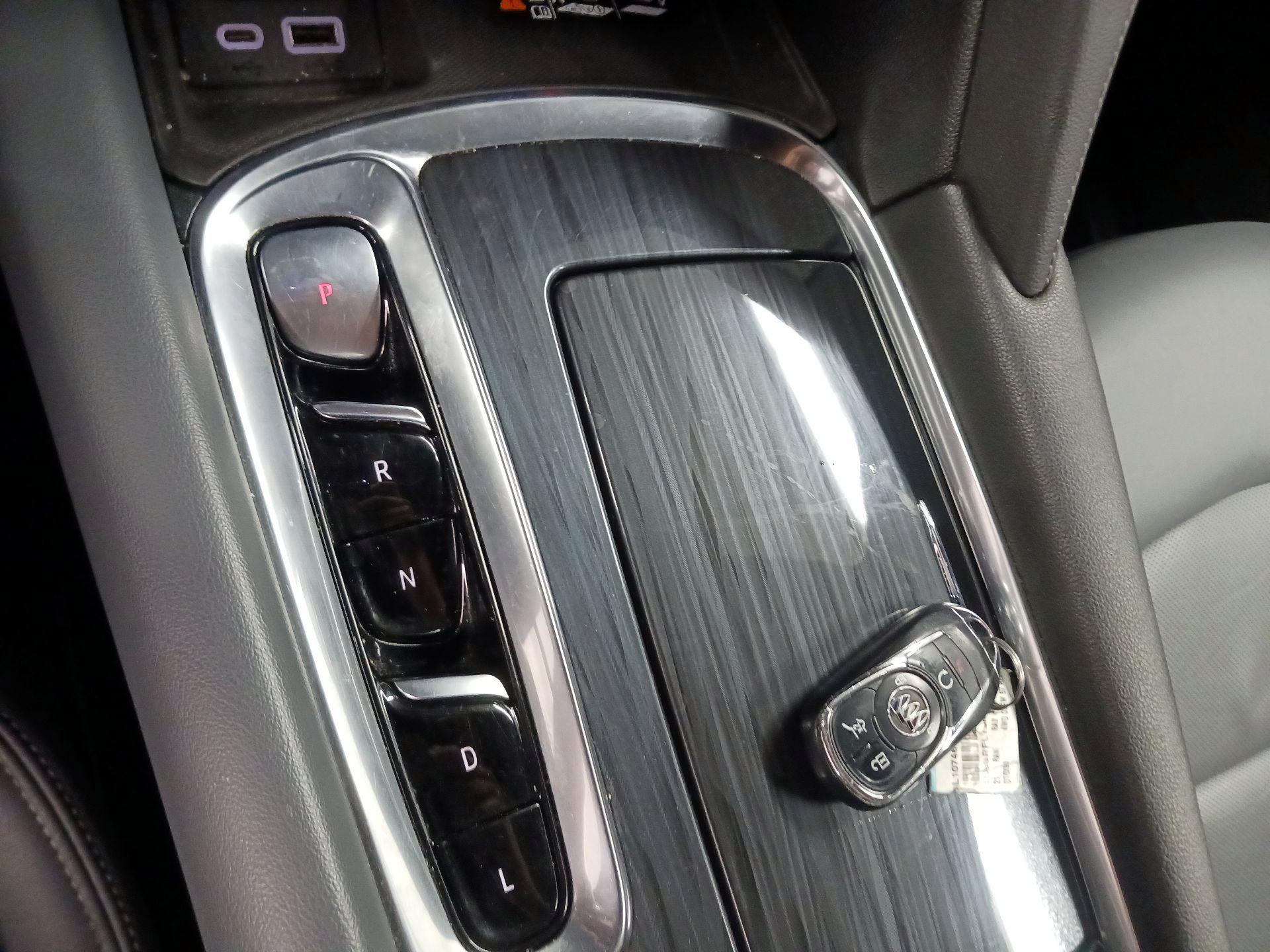 Thumbnail: 2022 Buick Enclave - 17