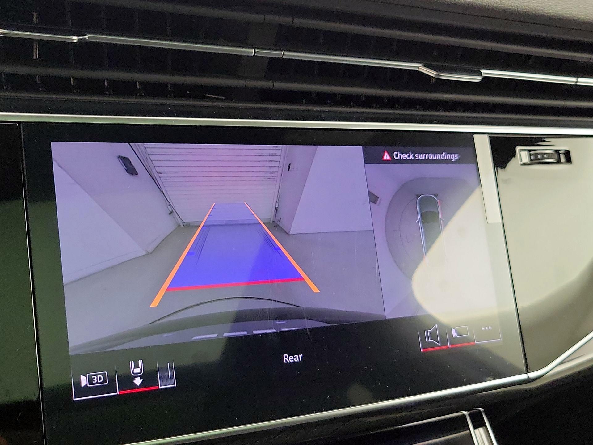 Thumbnail: 2025 Audi Q7 - 15