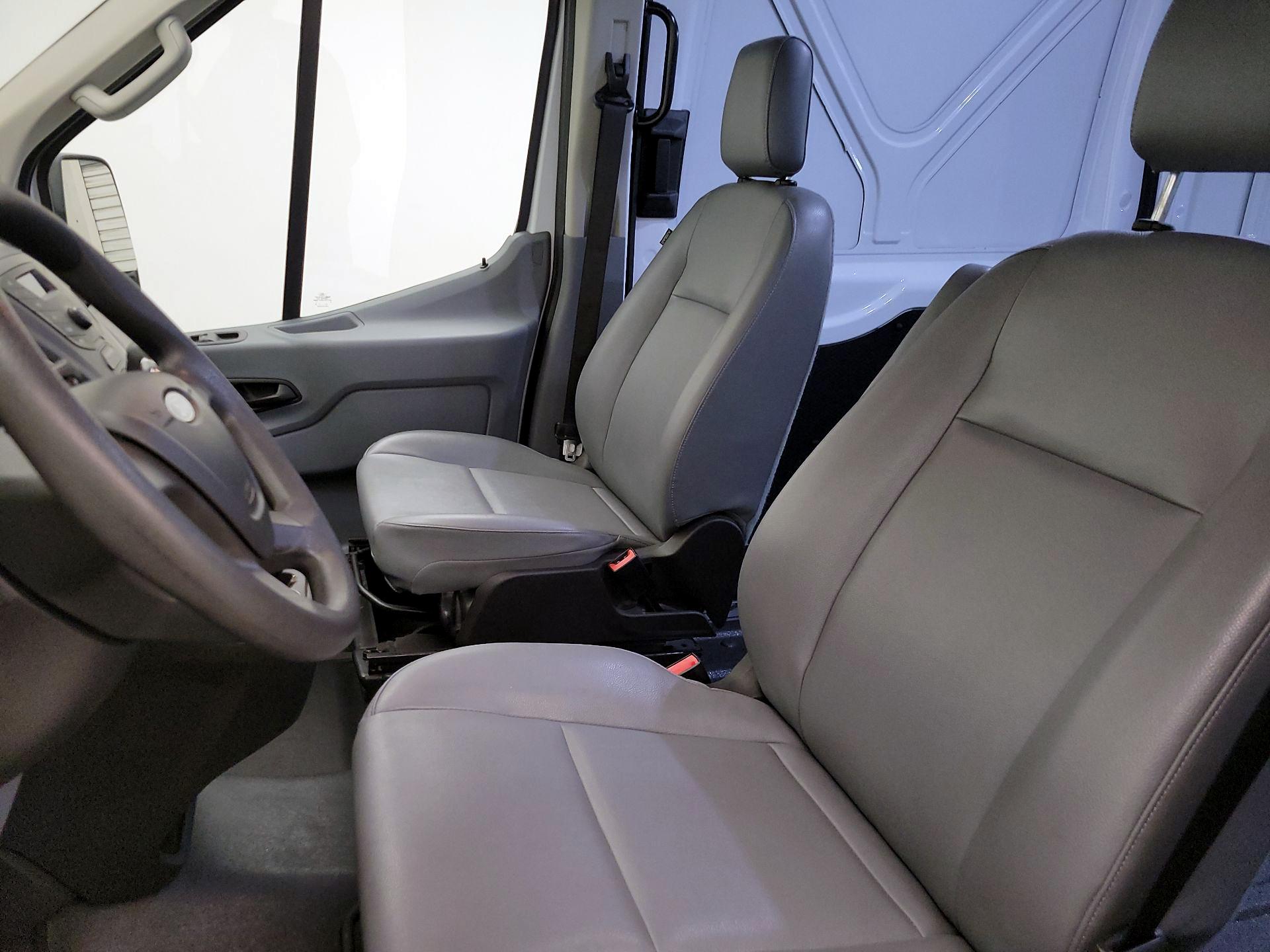 Thumbnail: 2018 Ford Transit Series - 11