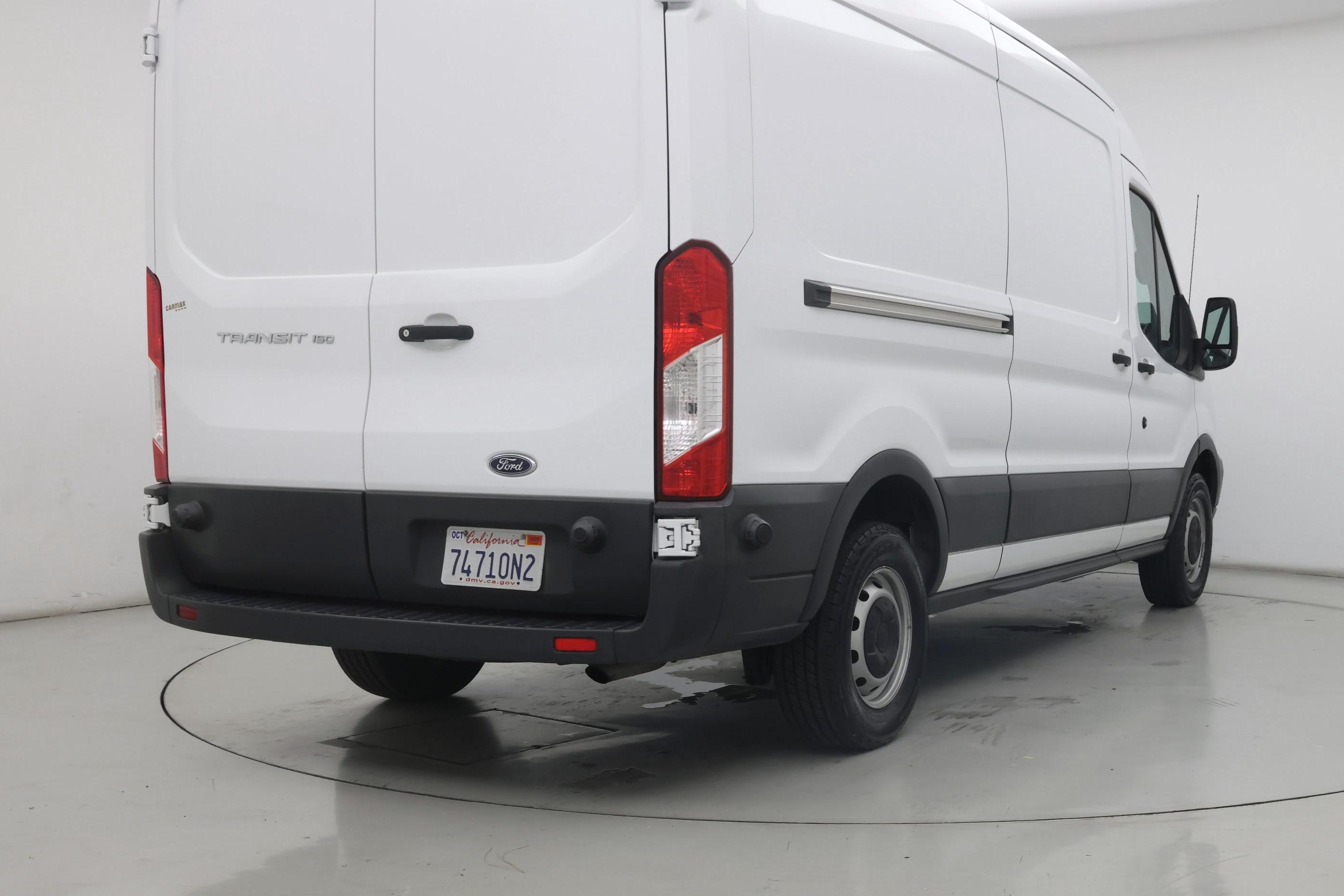 Thumbnail: 2018 Ford Transit Series - 8