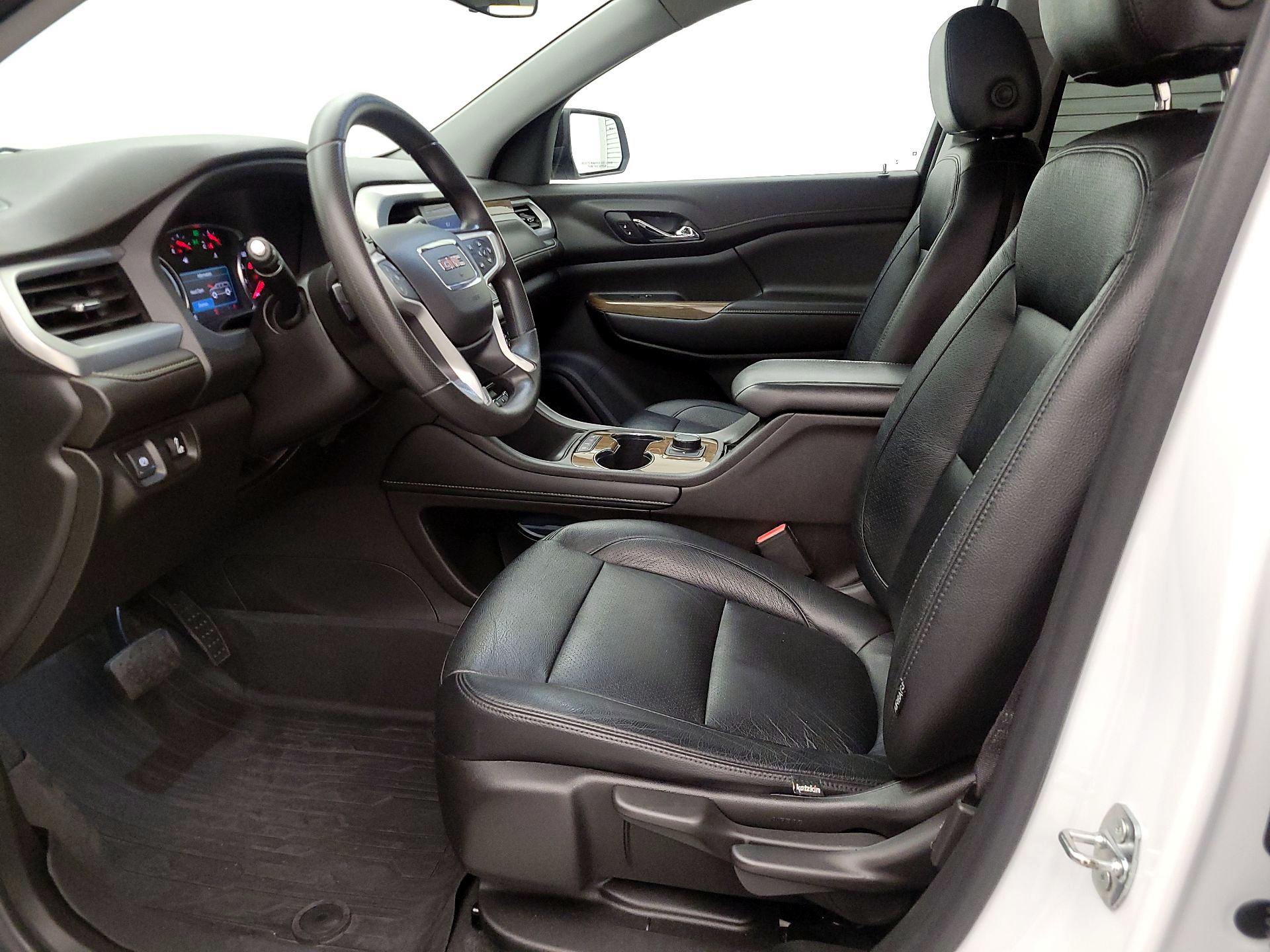 Thumbnail: 2022 GMC Acadia - 11