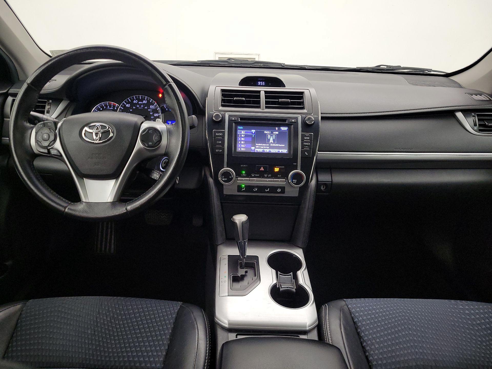 Thumbnail: 2014 Toyota Camry - 9