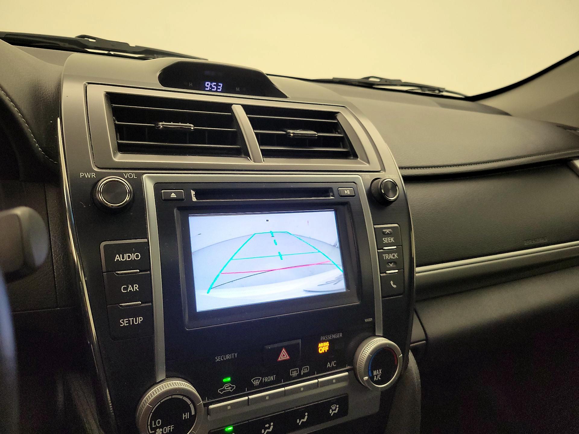 Thumbnail: 2014 Toyota Camry - 14