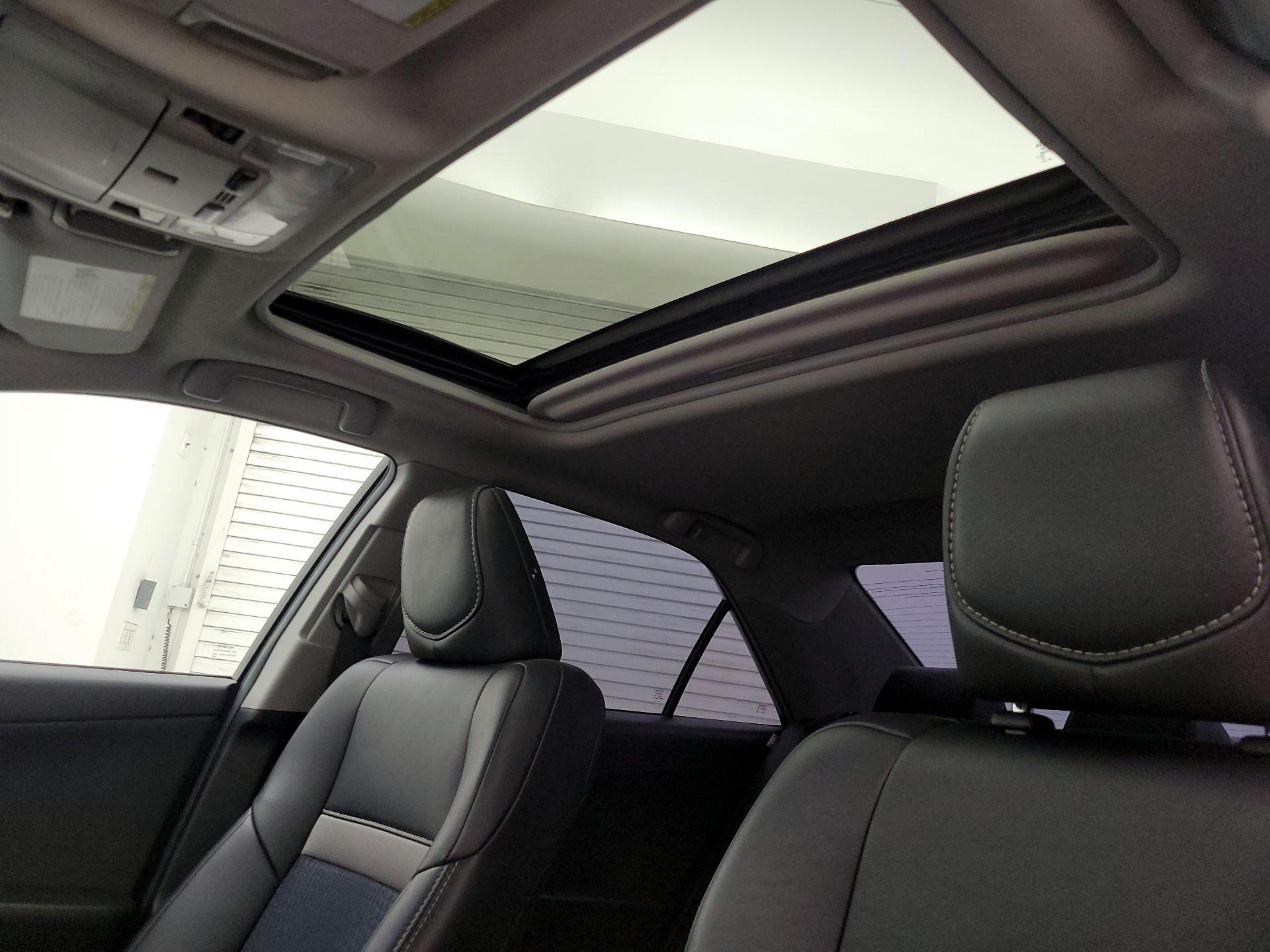 Thumbnail: 2014 Toyota Camry - 19