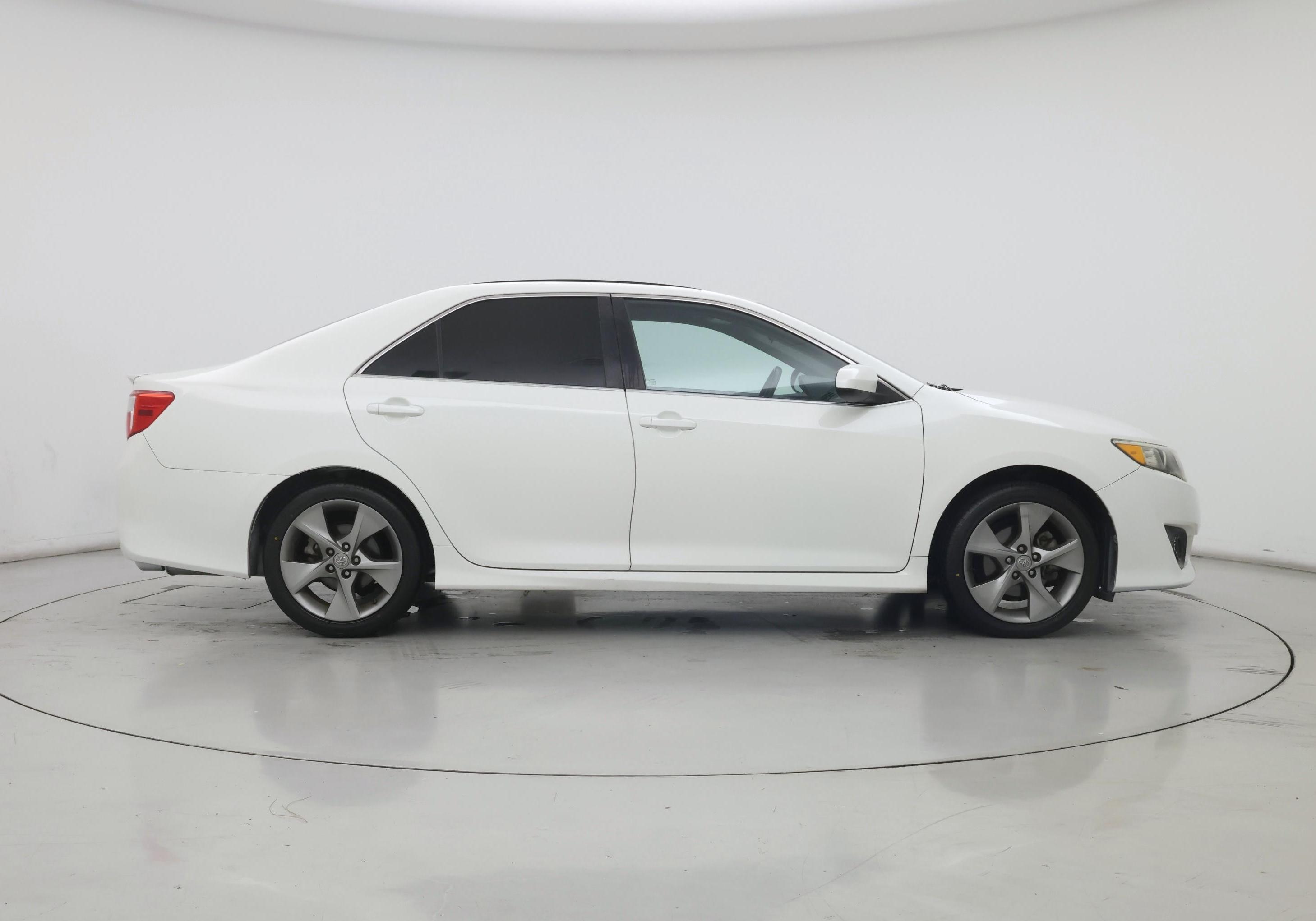 Thumbnail: 2014 Toyota Camry - 7