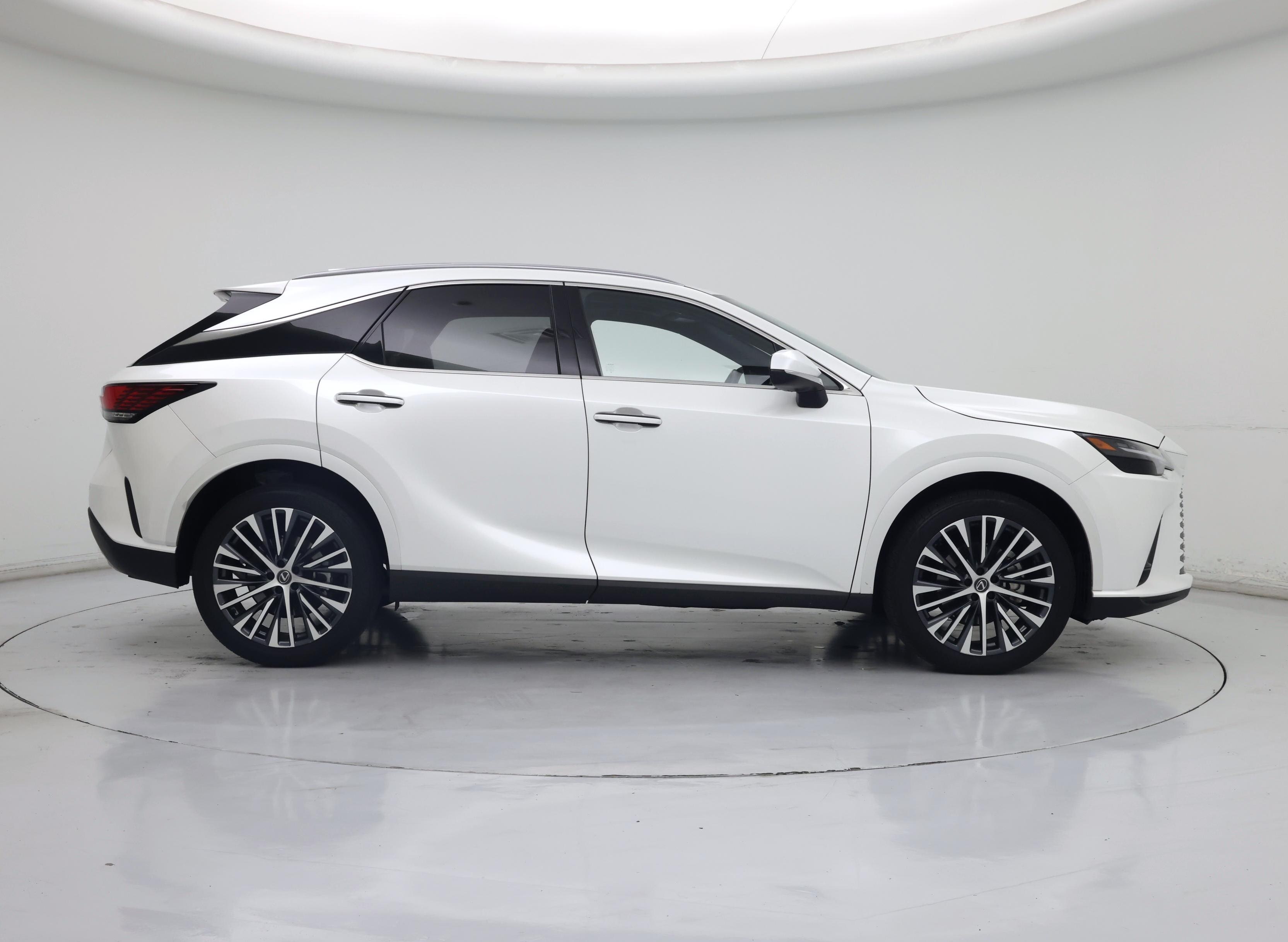 Thumbnail: 2023 Lexus RX - 7
