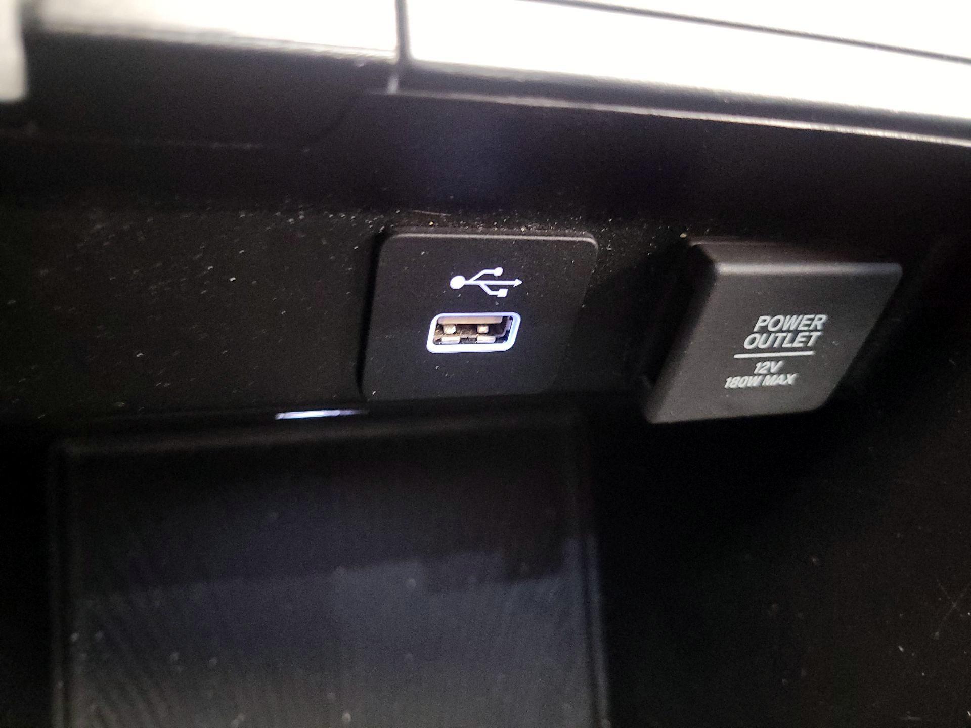 Thumbnail: 2023 Acura MDX - 19