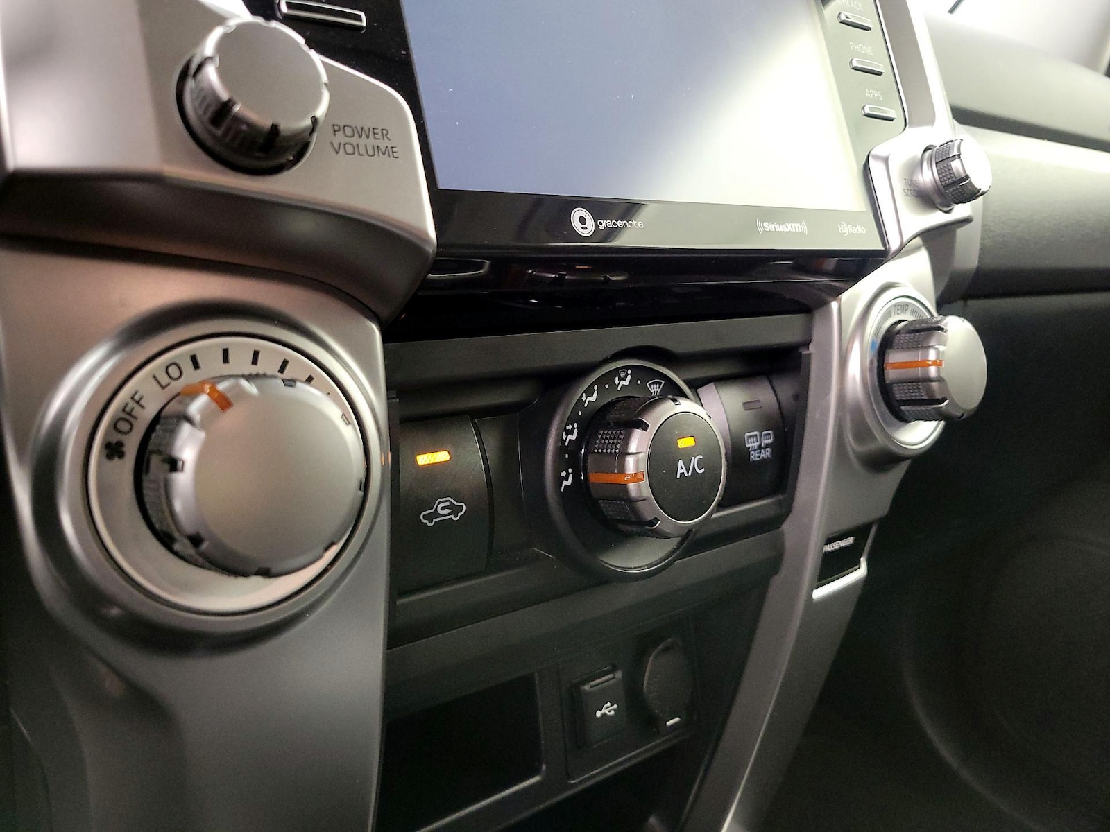 2023 Toyota 4Runner SR5 Premium - Photo 18