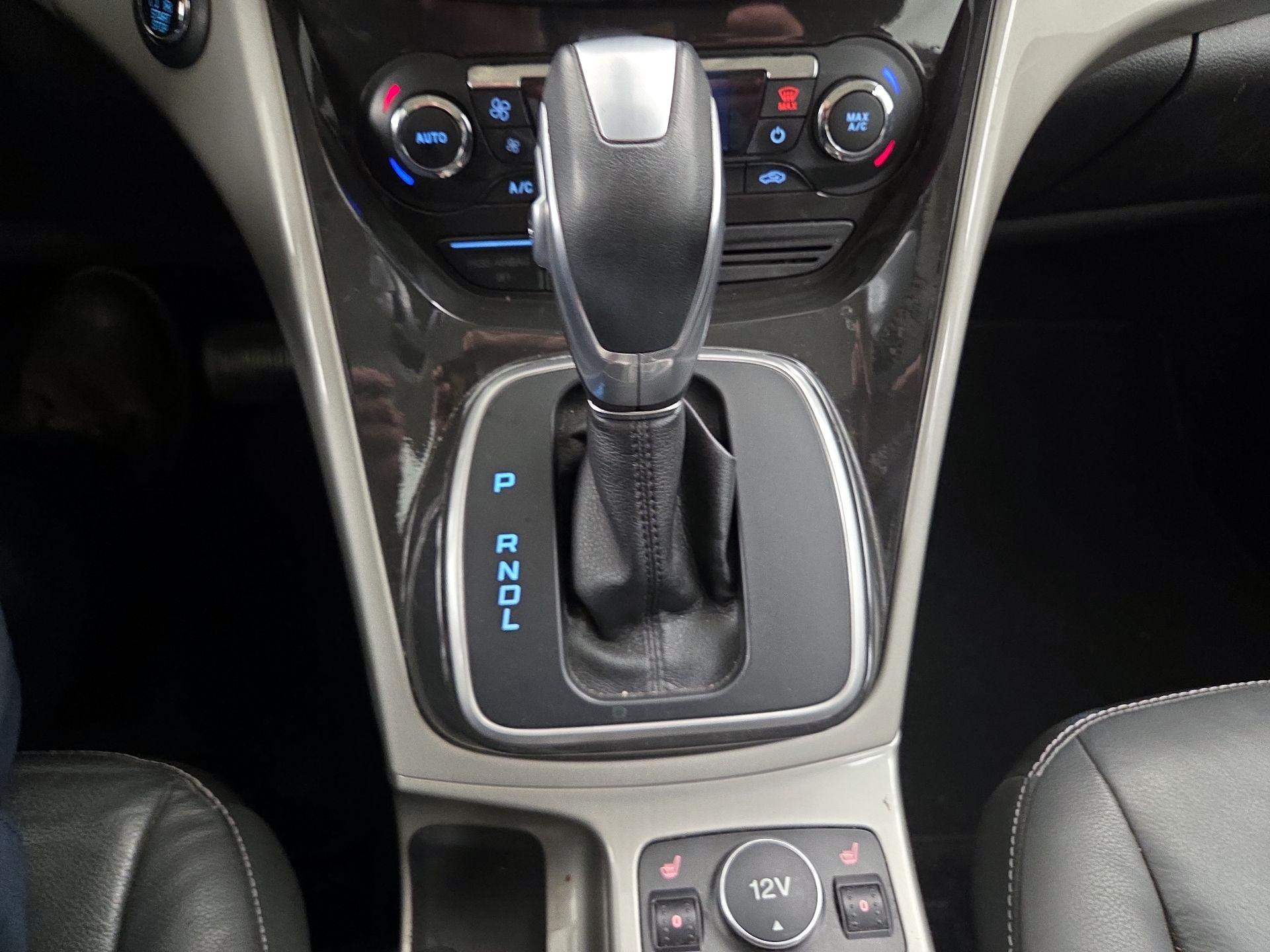 Thumbnail: 2015 Ford C-Max - 16