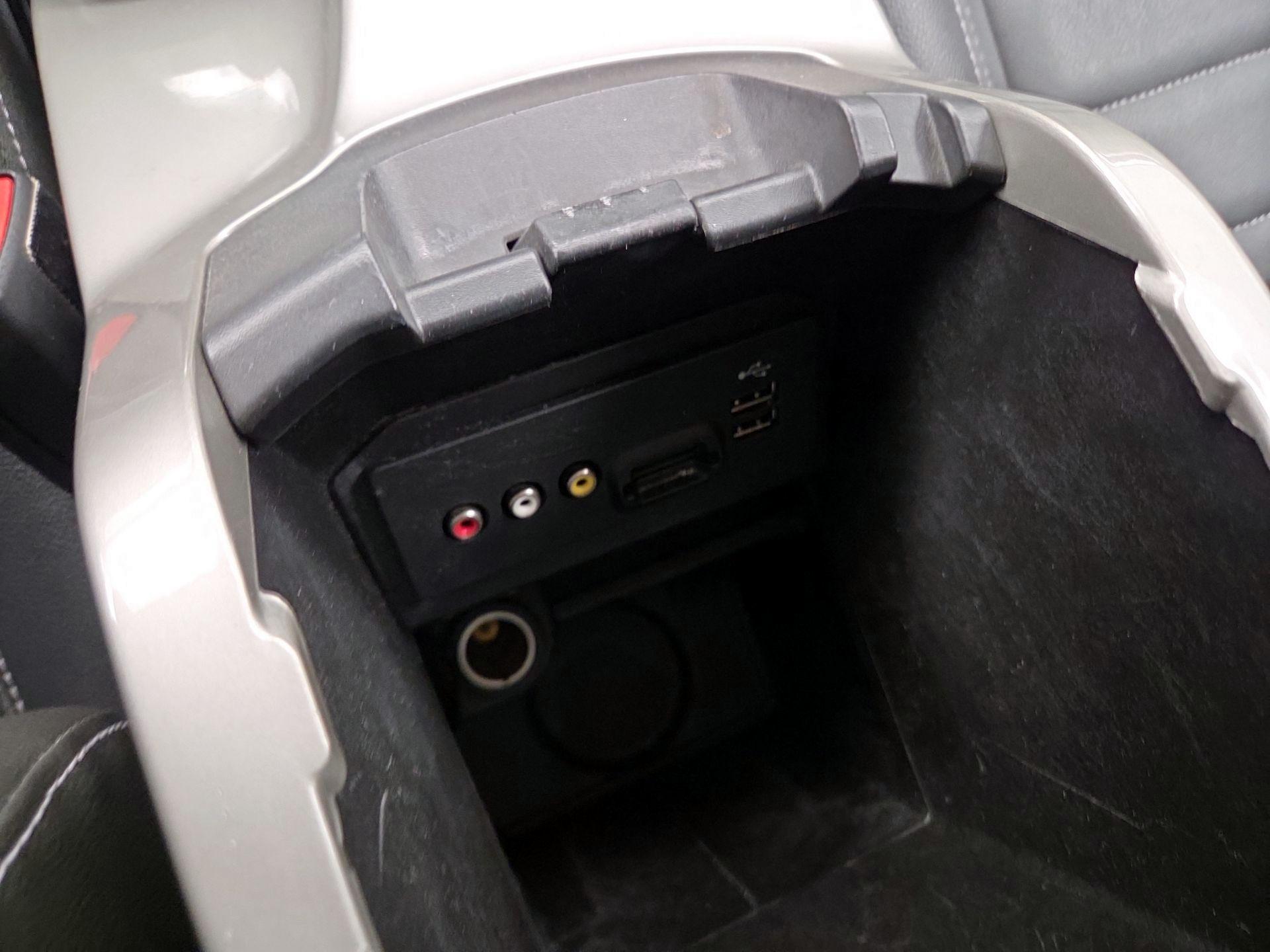 Thumbnail: 2015 Ford C-Max - 17