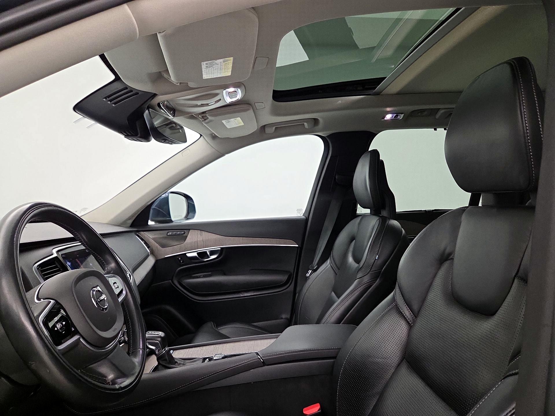 Thumbnail: 2021 Volvo XC90 - 20