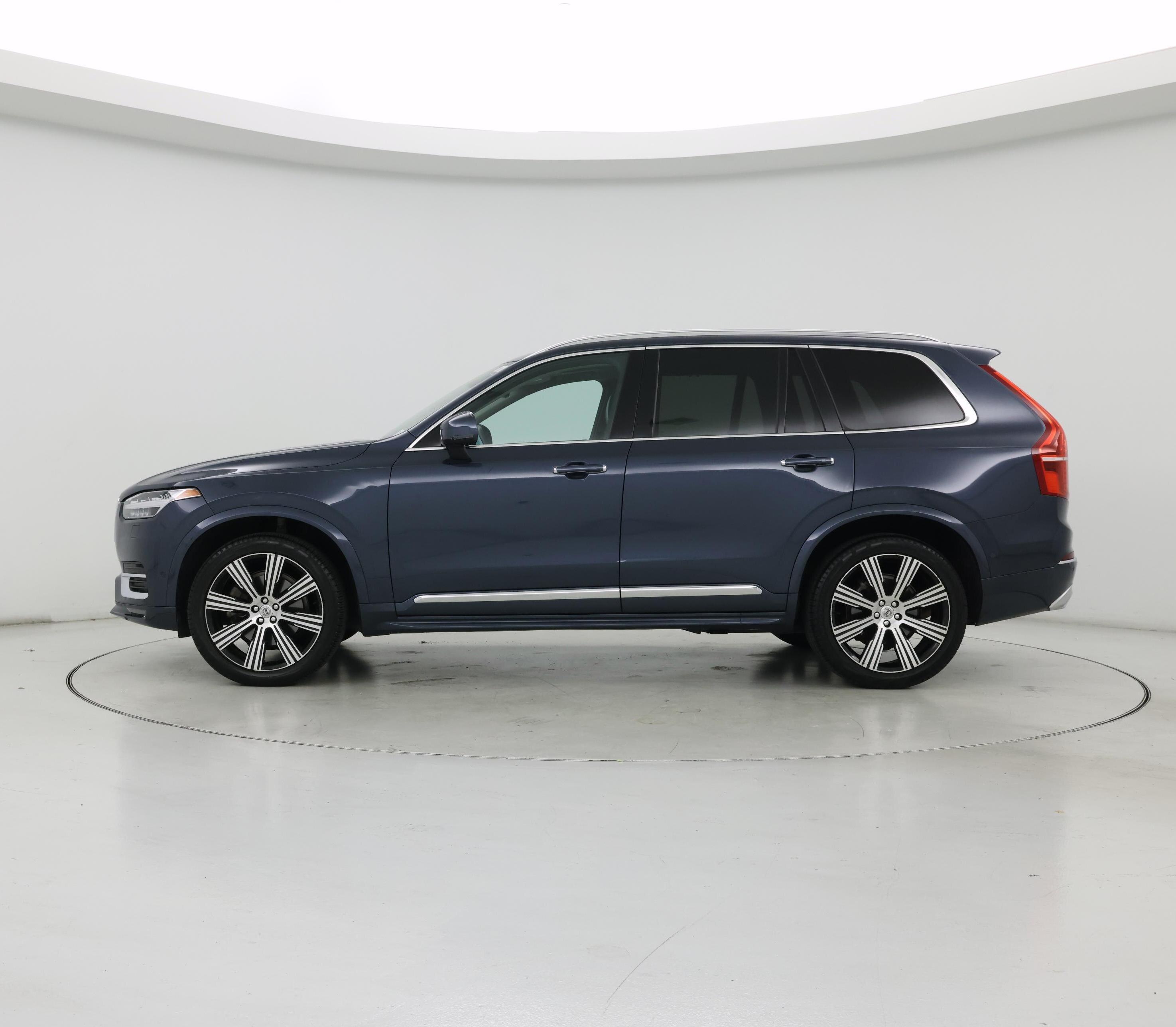 Thumbnail: 2021 Volvo XC90 - 3