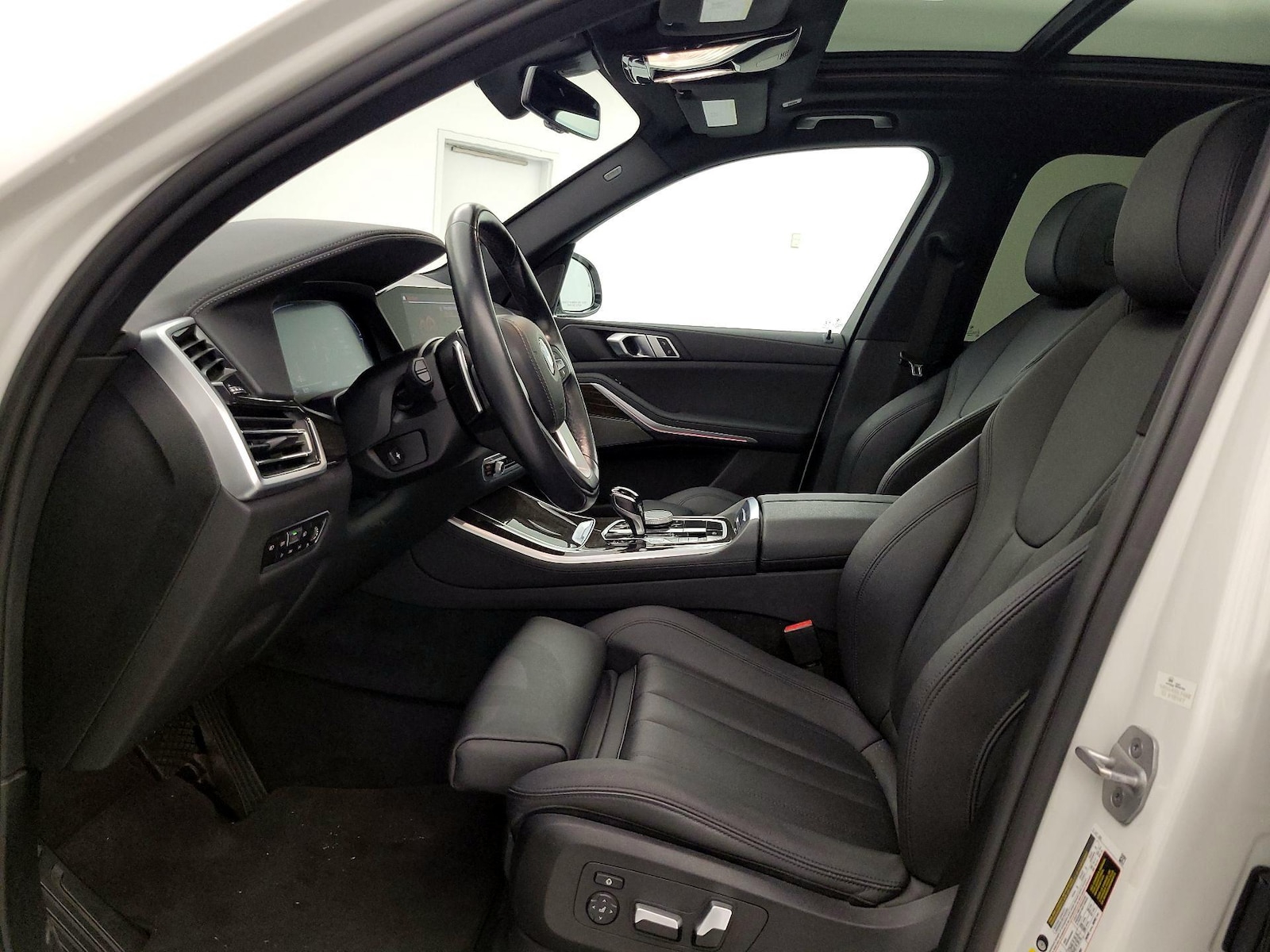 2021 BMW X5 40i - Photo 12