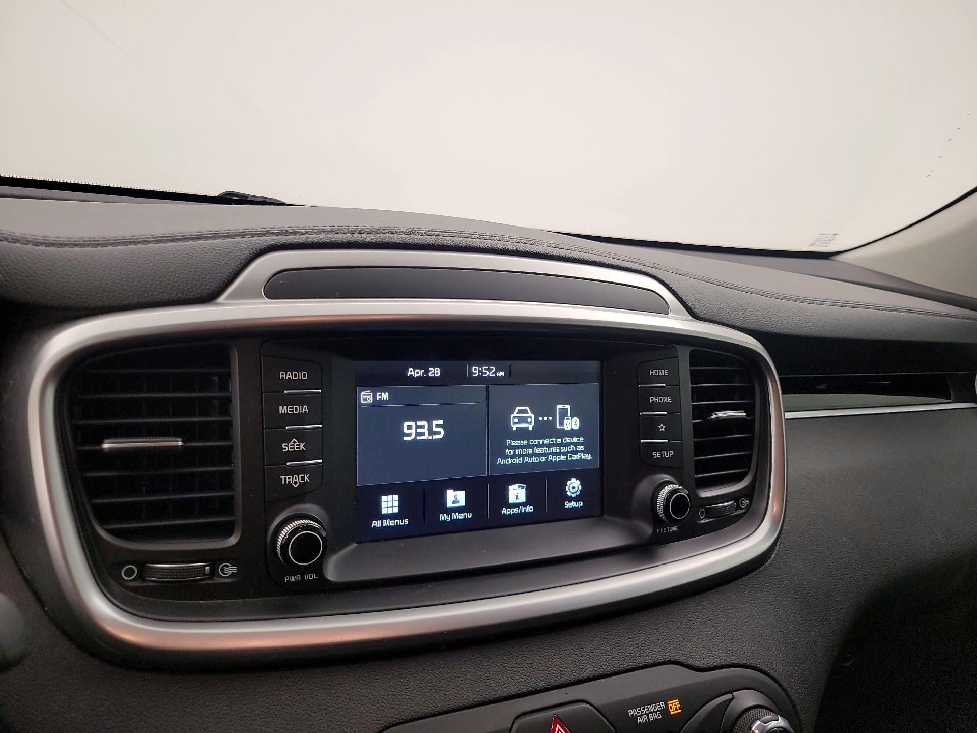 Thumbnail: 2019 Kia Sorento - 15