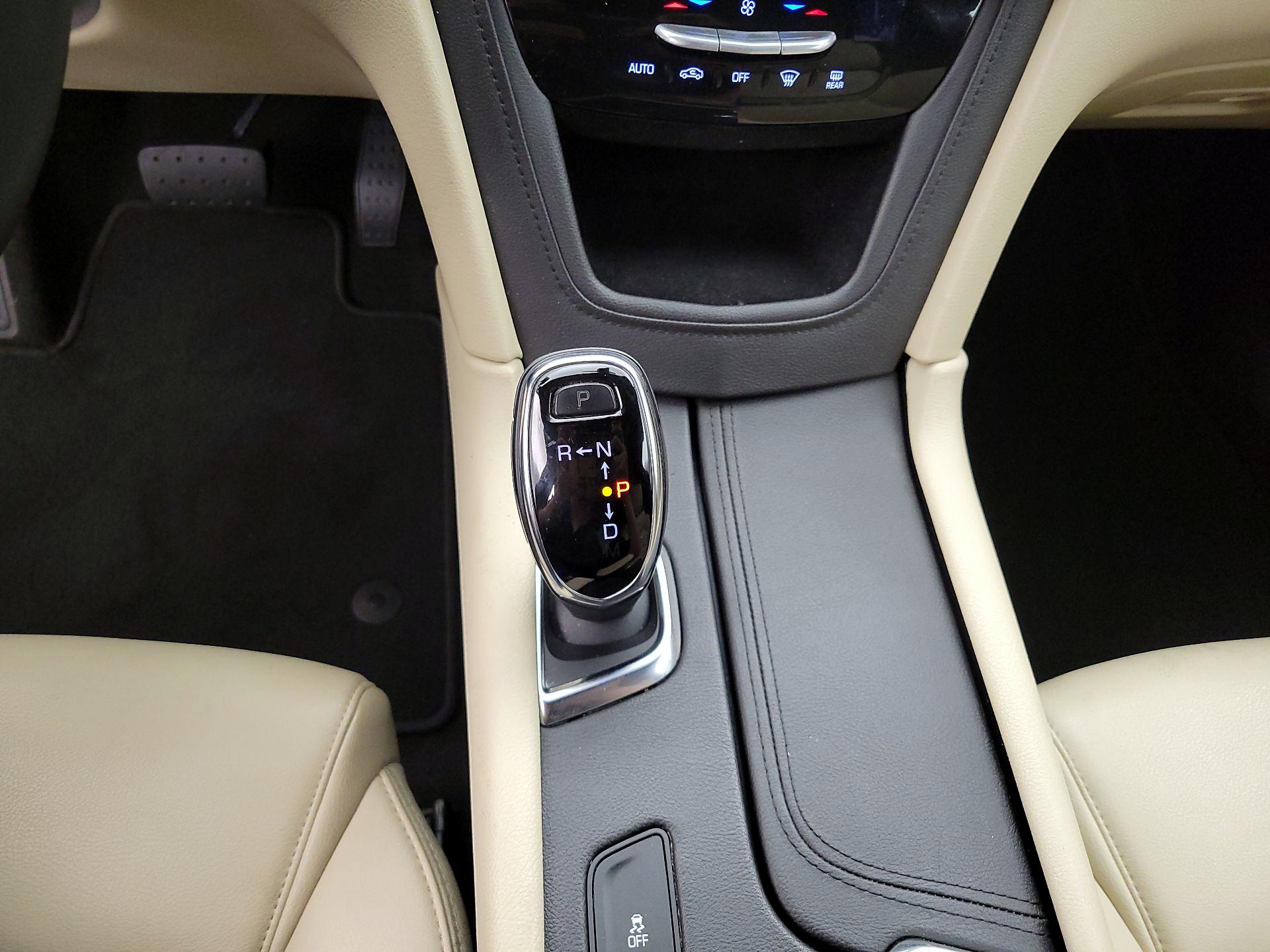 Thumbnail: 2018 Cadillac XT5 - 17