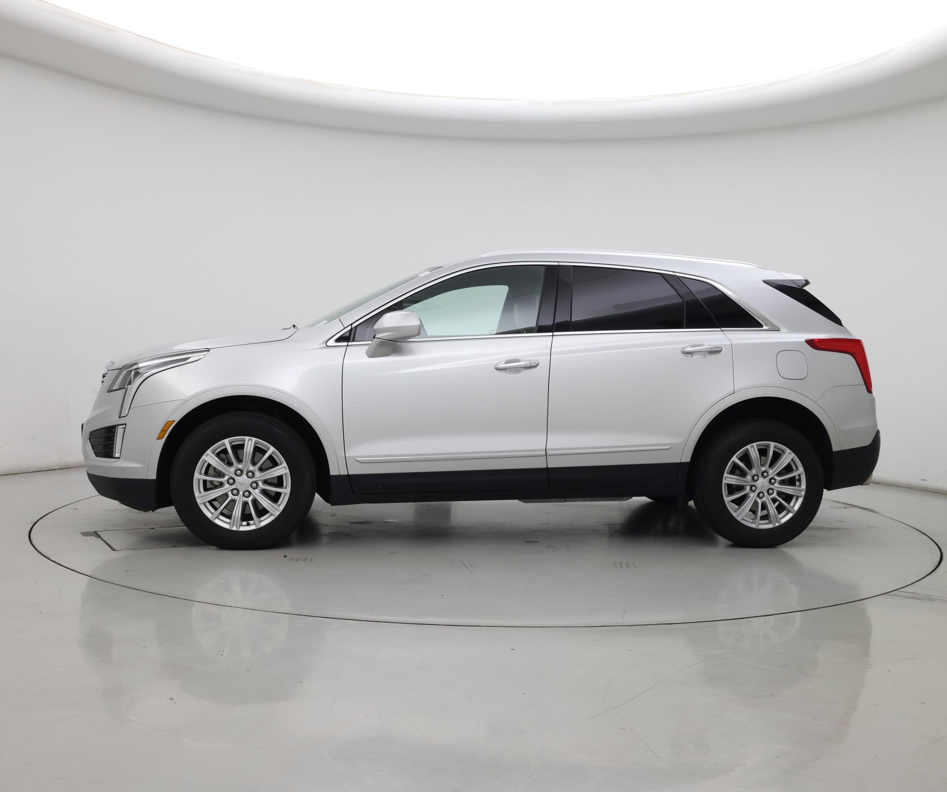 Thumbnail: 2018 Cadillac XT5 - 3
