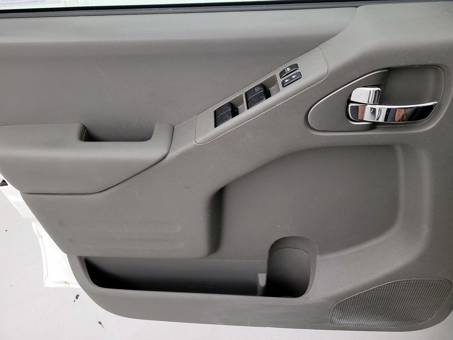 Thumbnail: 2021 Nissan Frontier - 10