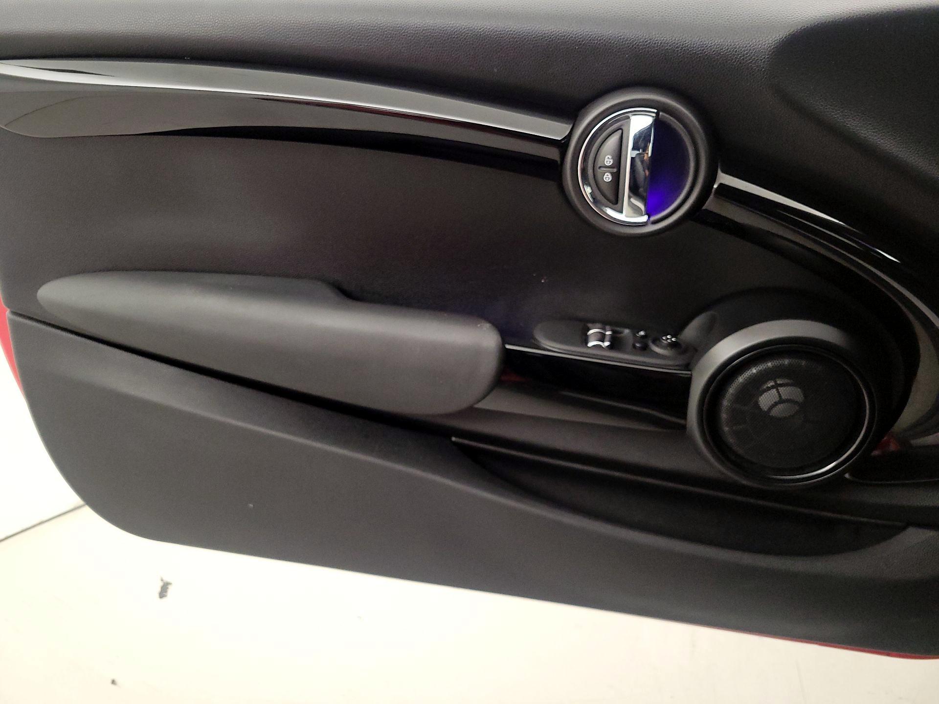 Thumbnail: 2019 MINI Cooper Hardtop - 12