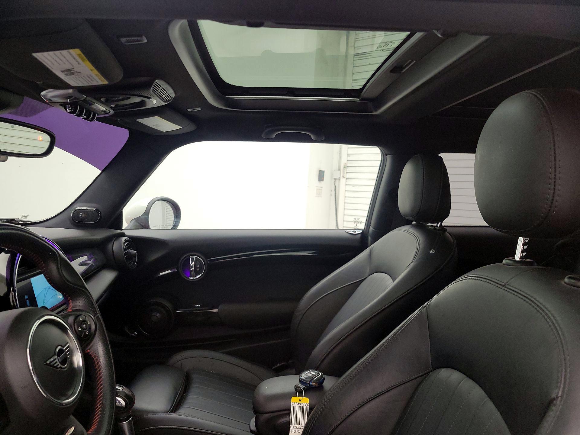 Thumbnail: 2019 MINI Cooper Hardtop - 19