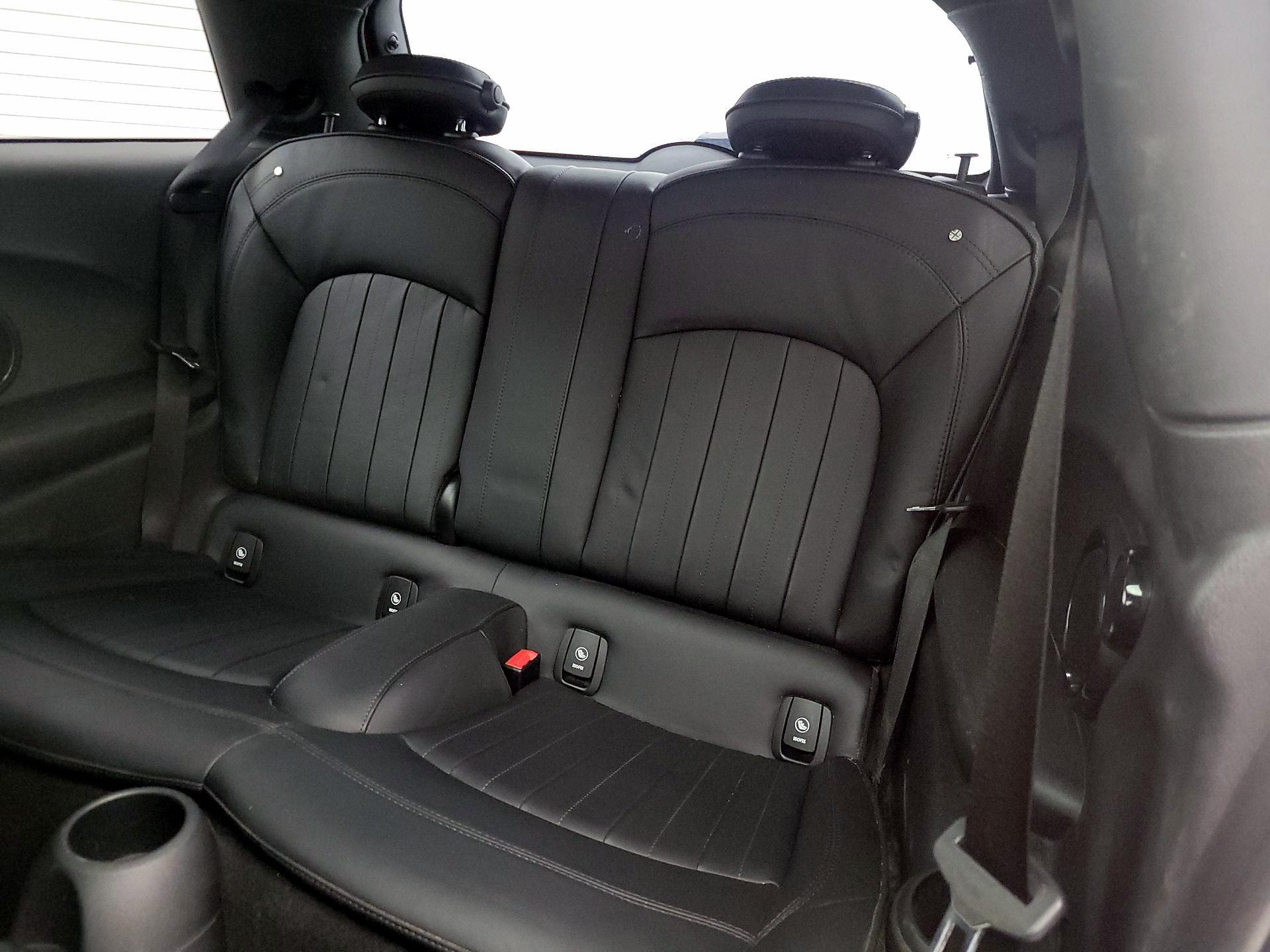 Thumbnail: 2019 MINI Cooper Hardtop - 20