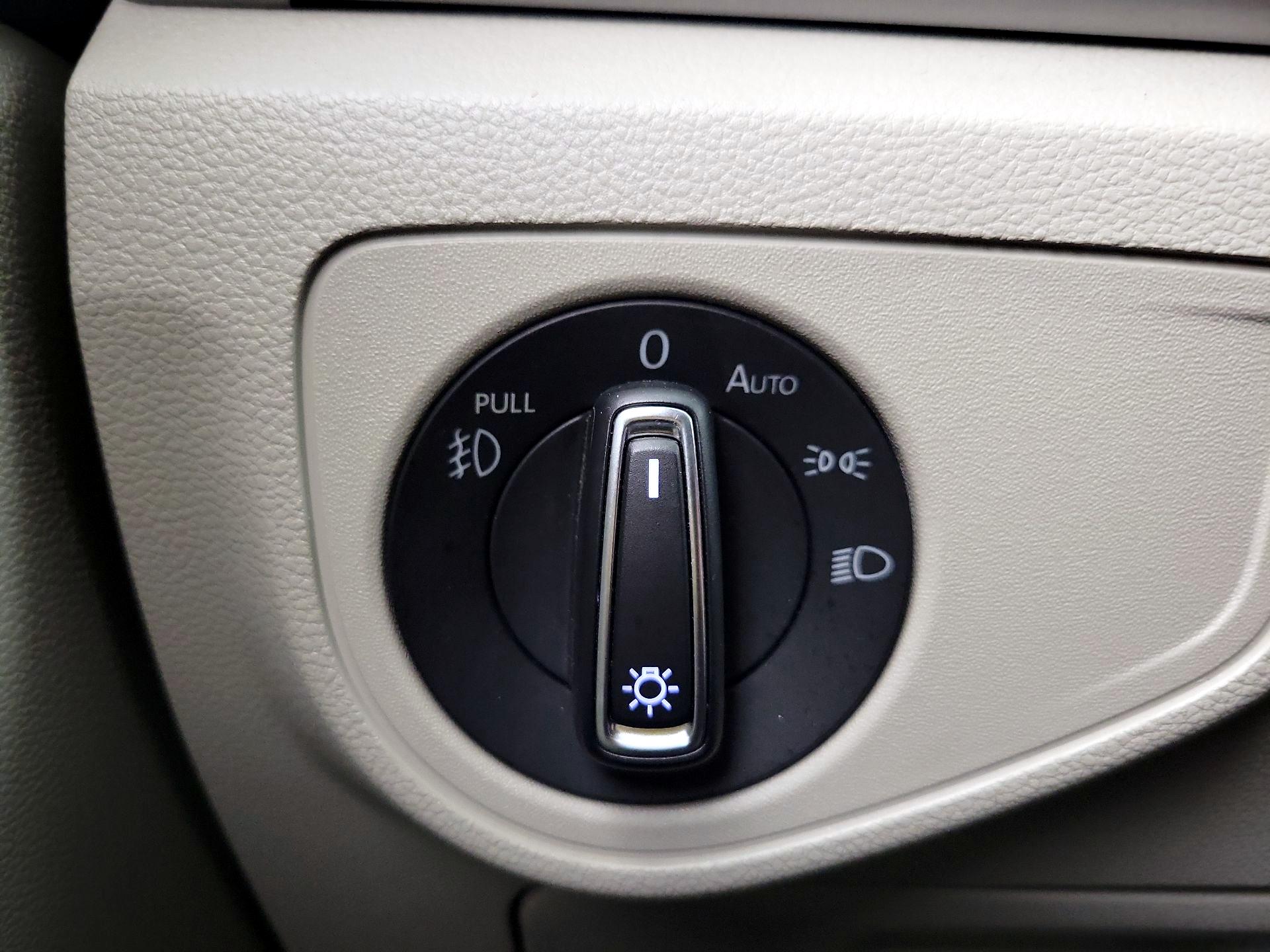 Thumbnail: 2019 Volkswagen Atlas - 13