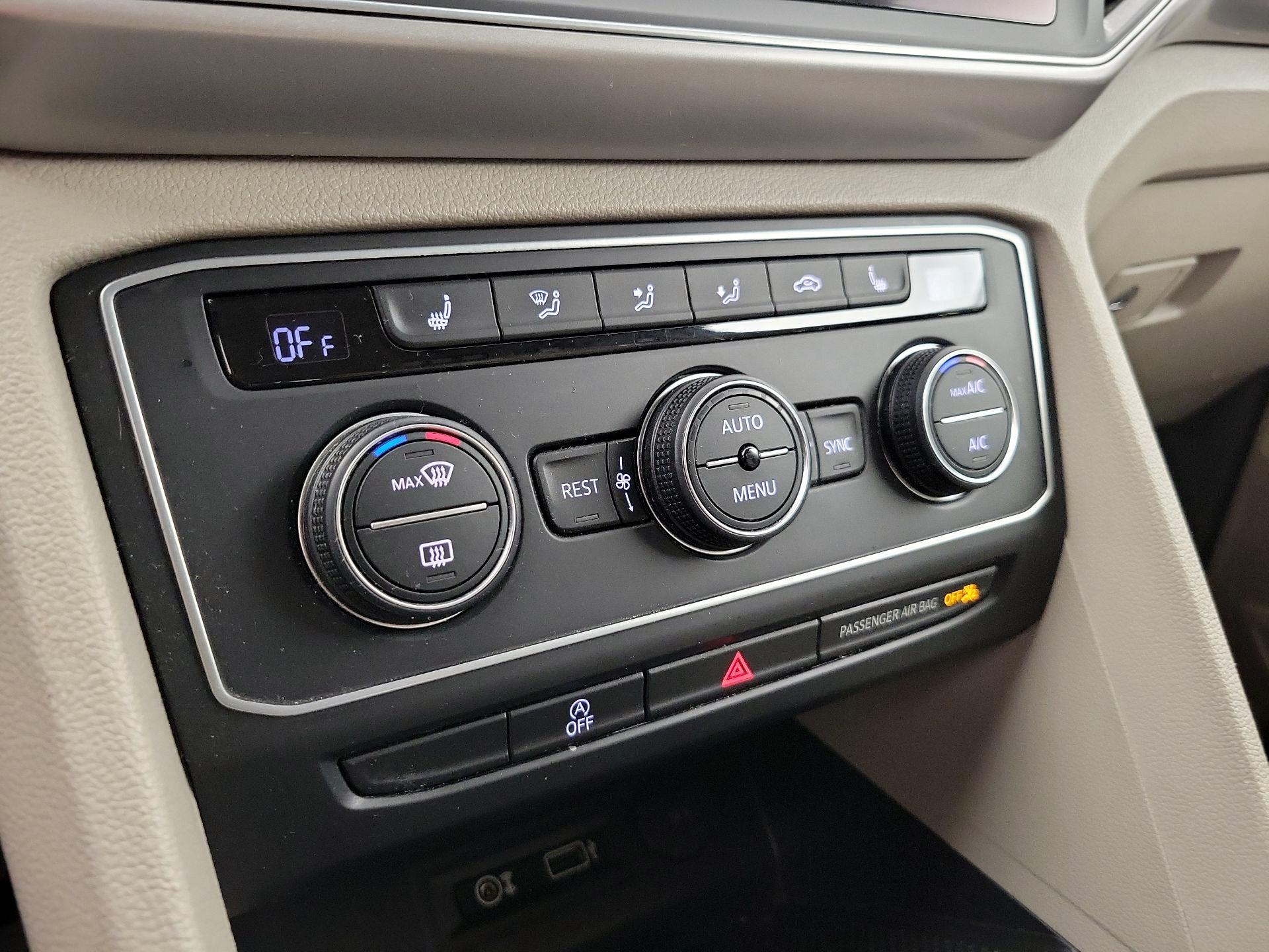 Thumbnail: 2019 Volkswagen Atlas - 16