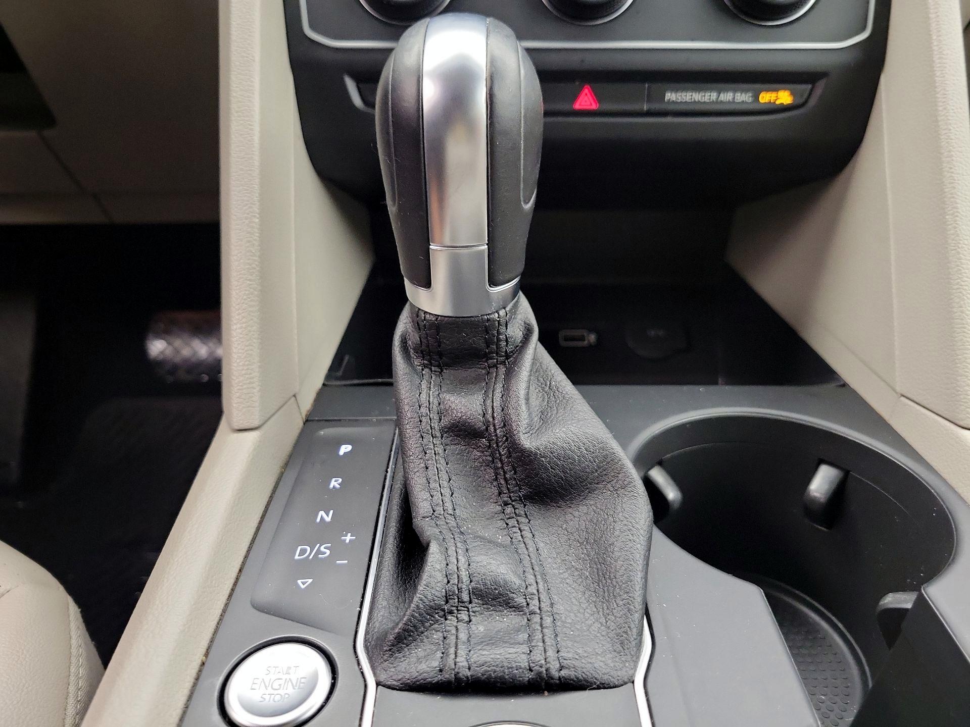 Thumbnail: 2019 Volkswagen Atlas - 17