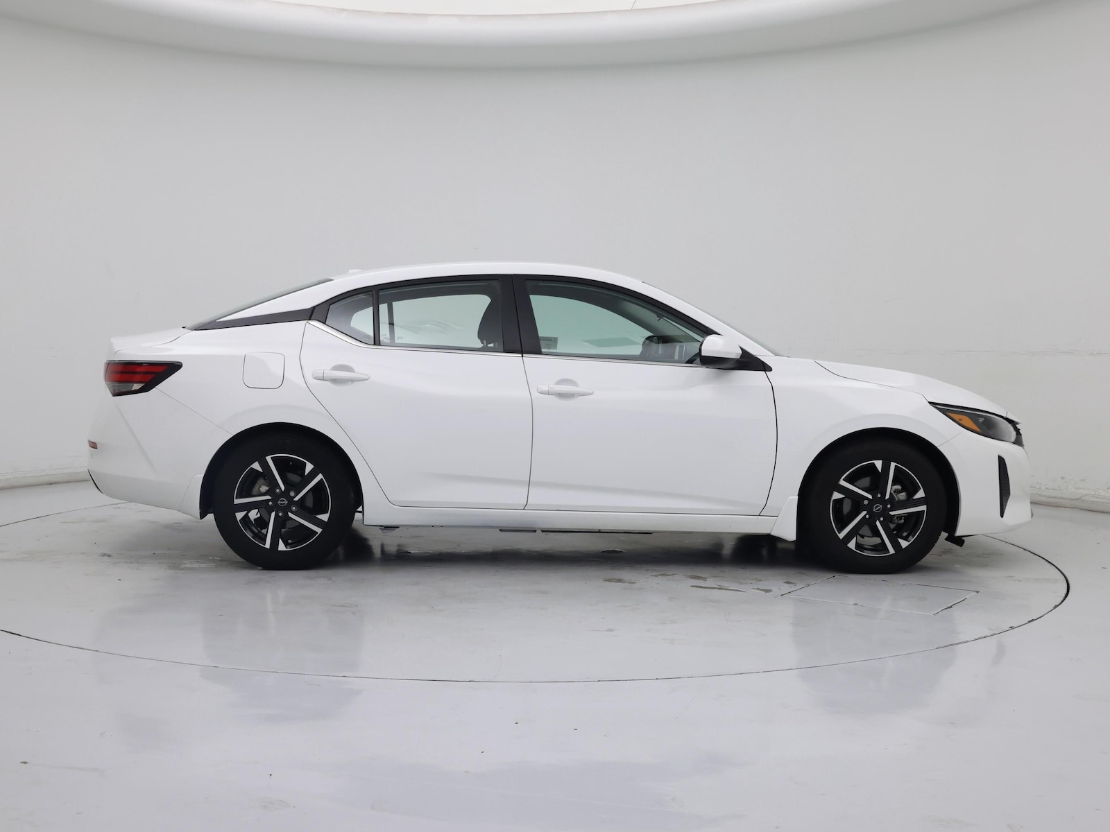 2025 Nissan Sentra SV - Photo 8
