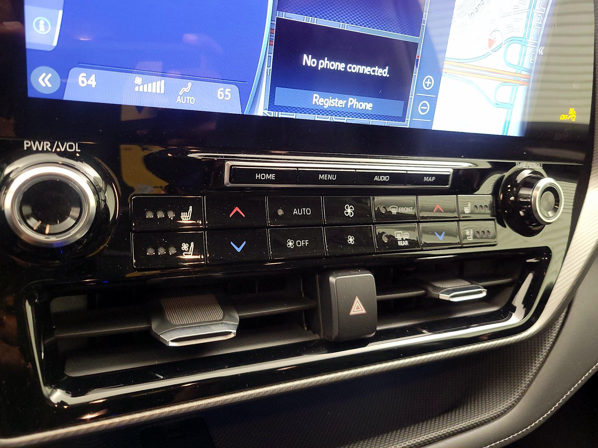 Thumbnail: 2020 Toyota Highlander - 16