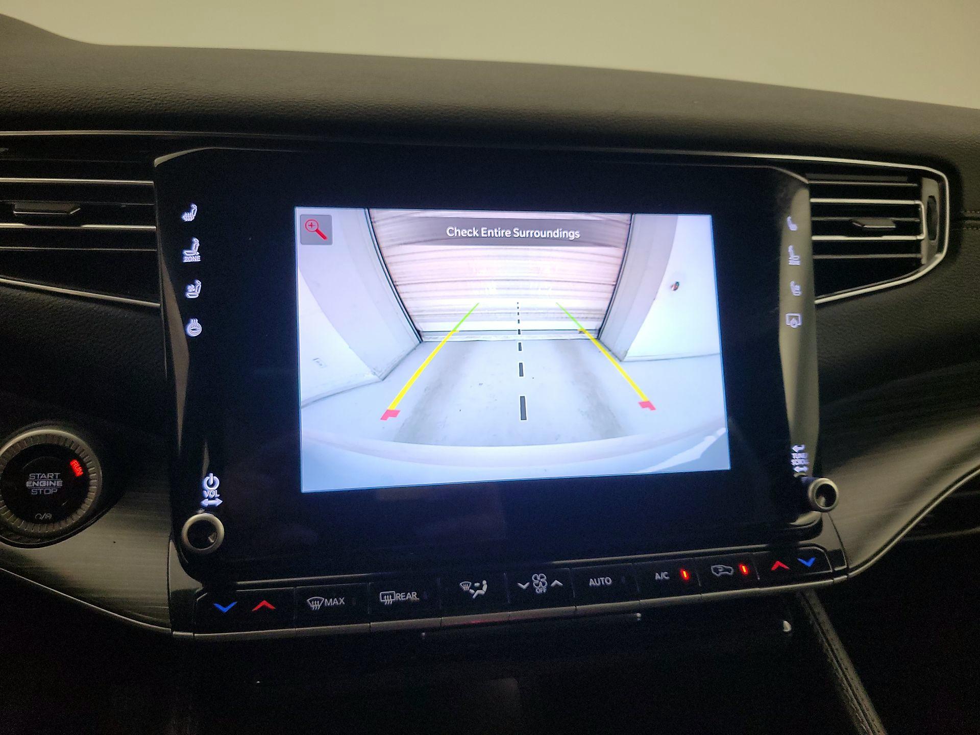 Thumbnail: 2024 Jeep Wagoneer - 15