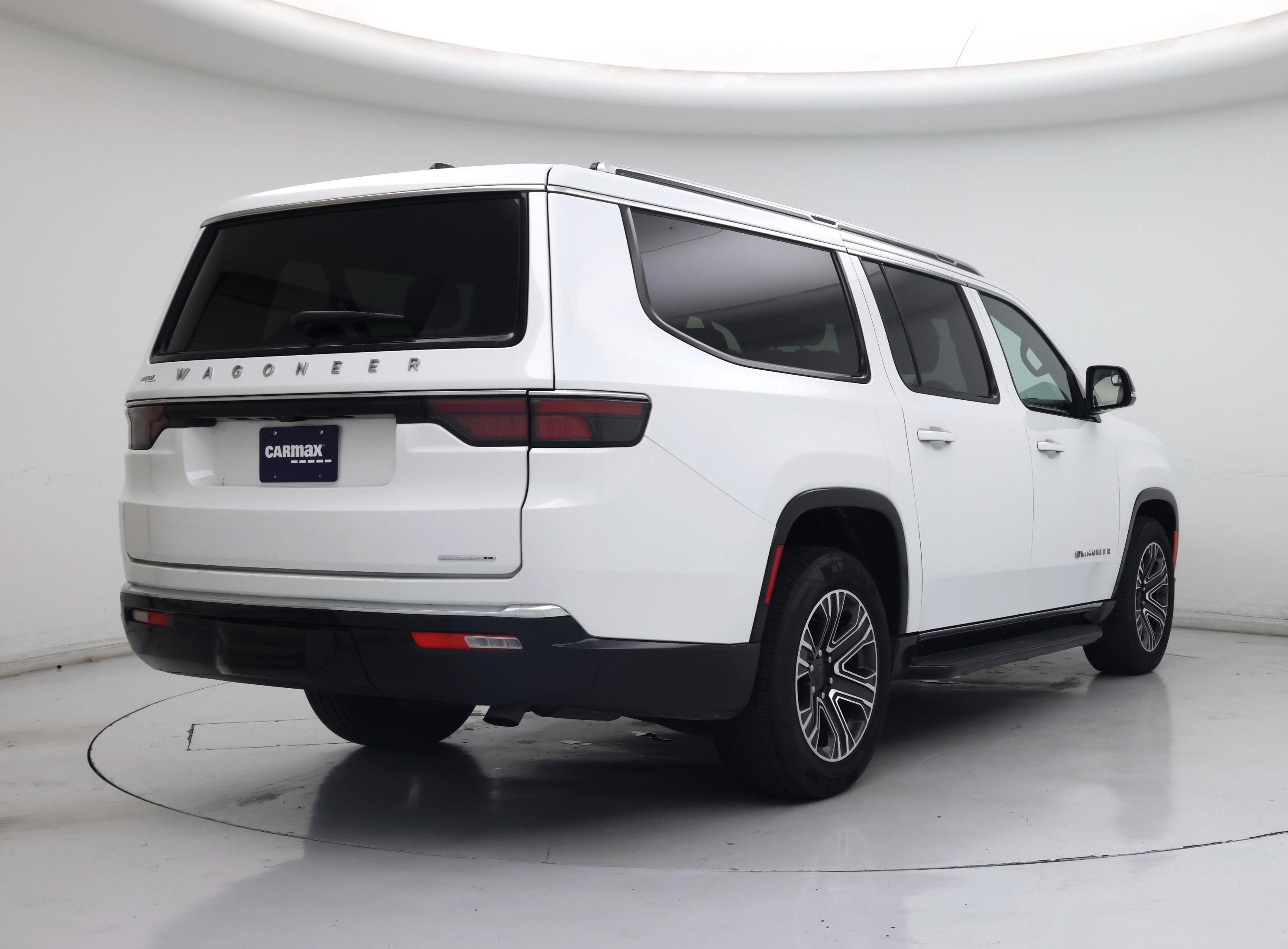 Thumbnail: 2024 Jeep Wagoneer - 8