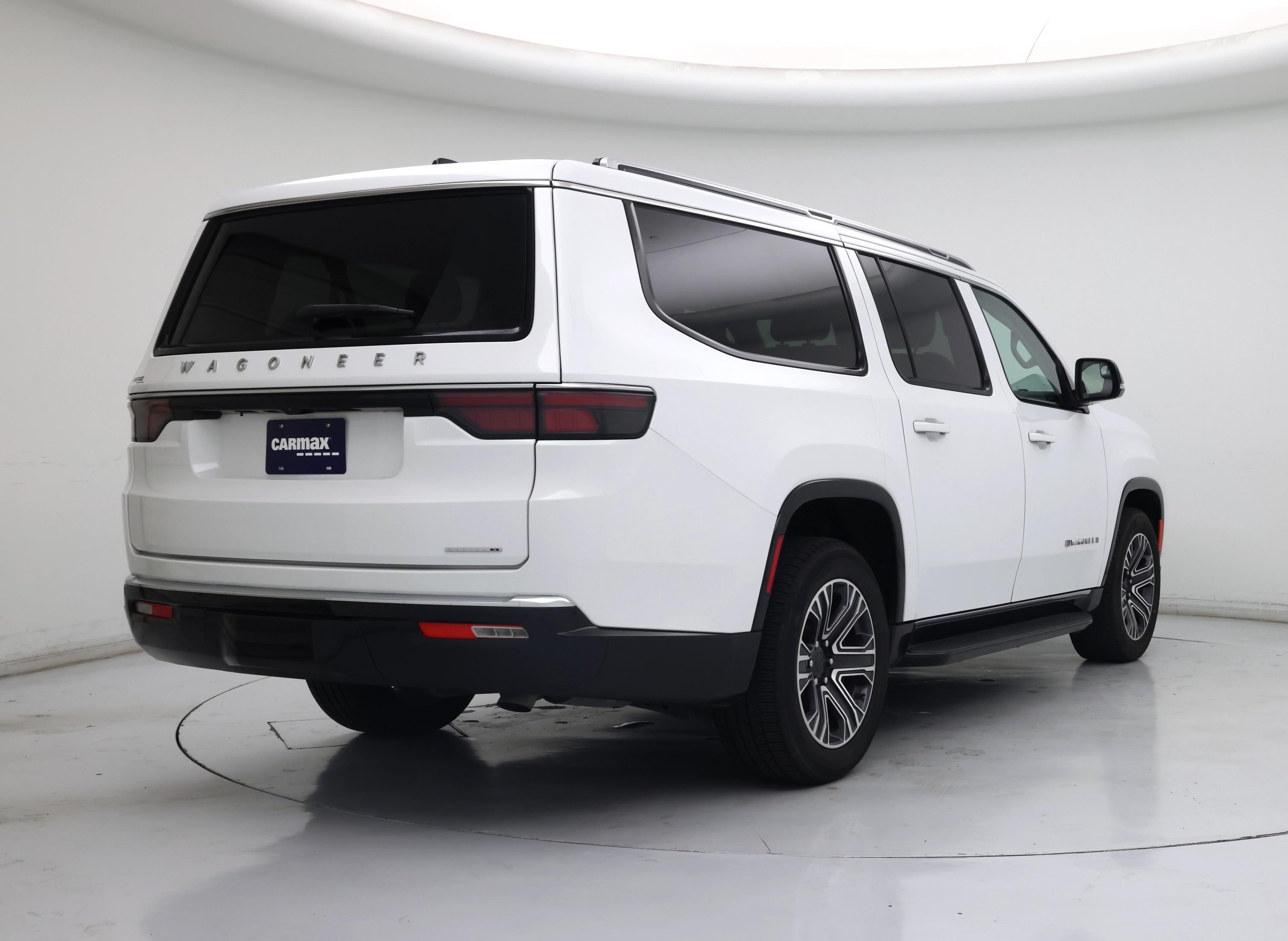 Thumbnail: 2024 Jeep Wagoneer - 8