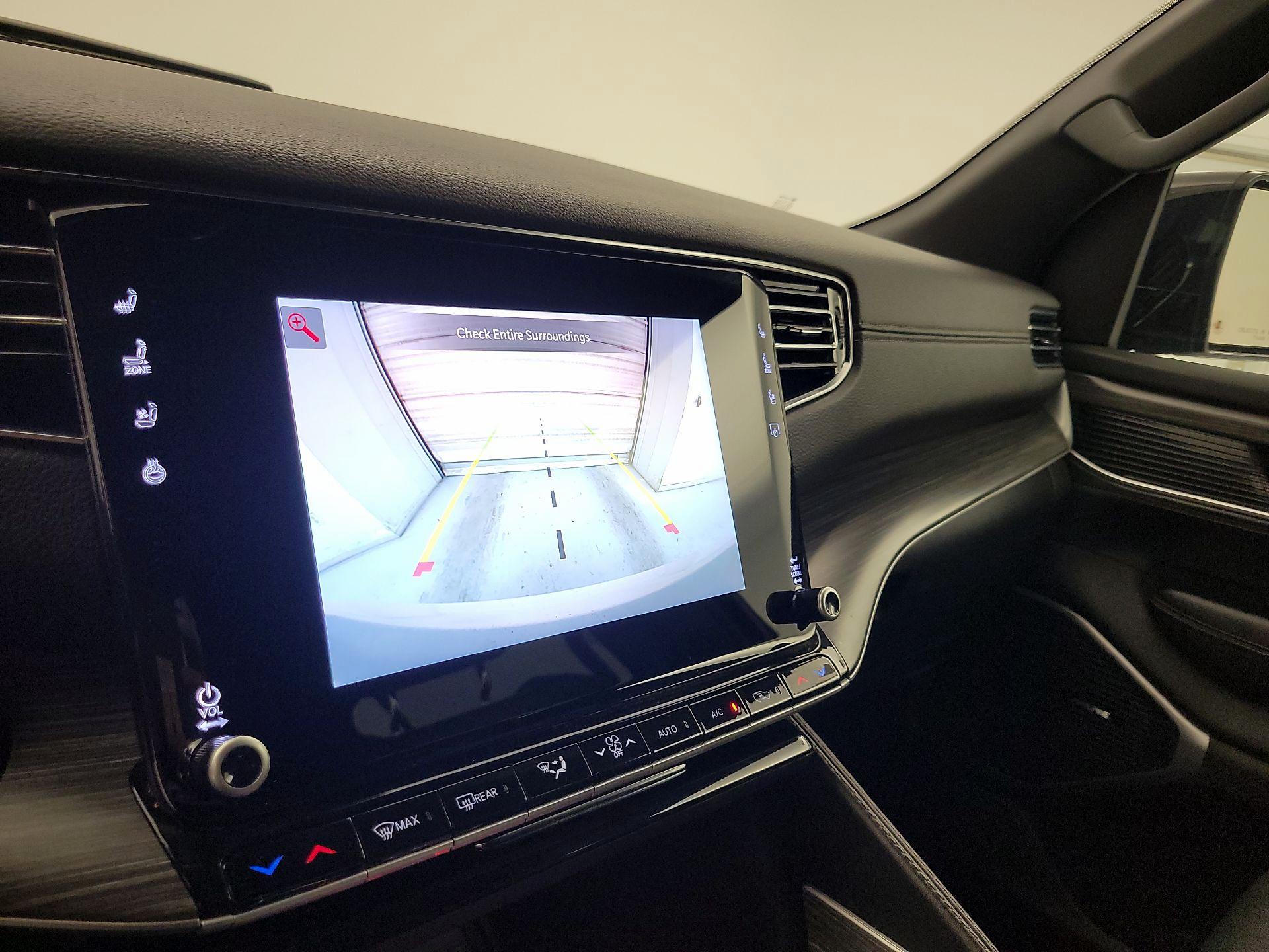 Thumbnail: 2024 Jeep Wagoneer - 15