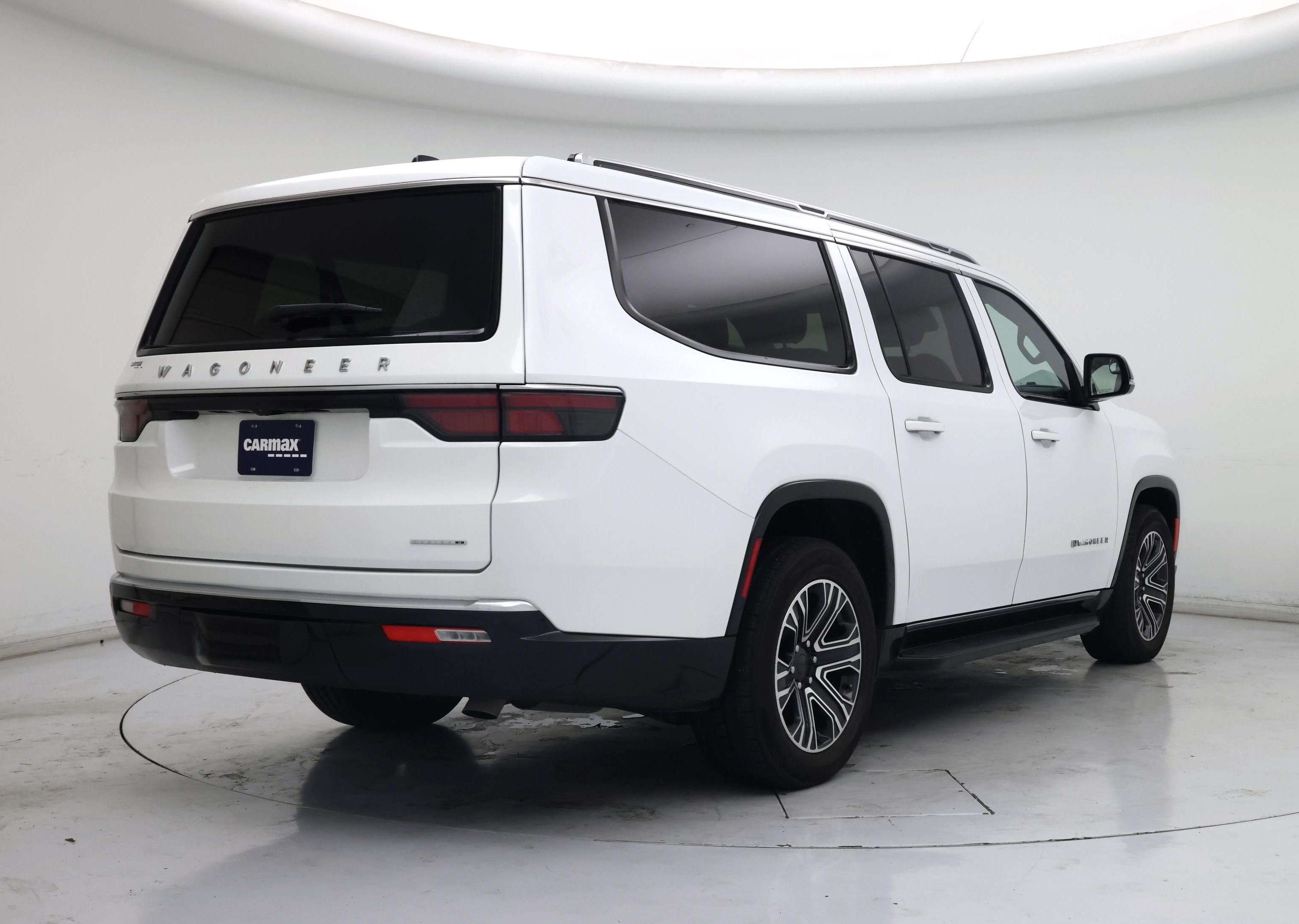 Thumbnail: 2024 Jeep Wagoneer - 8