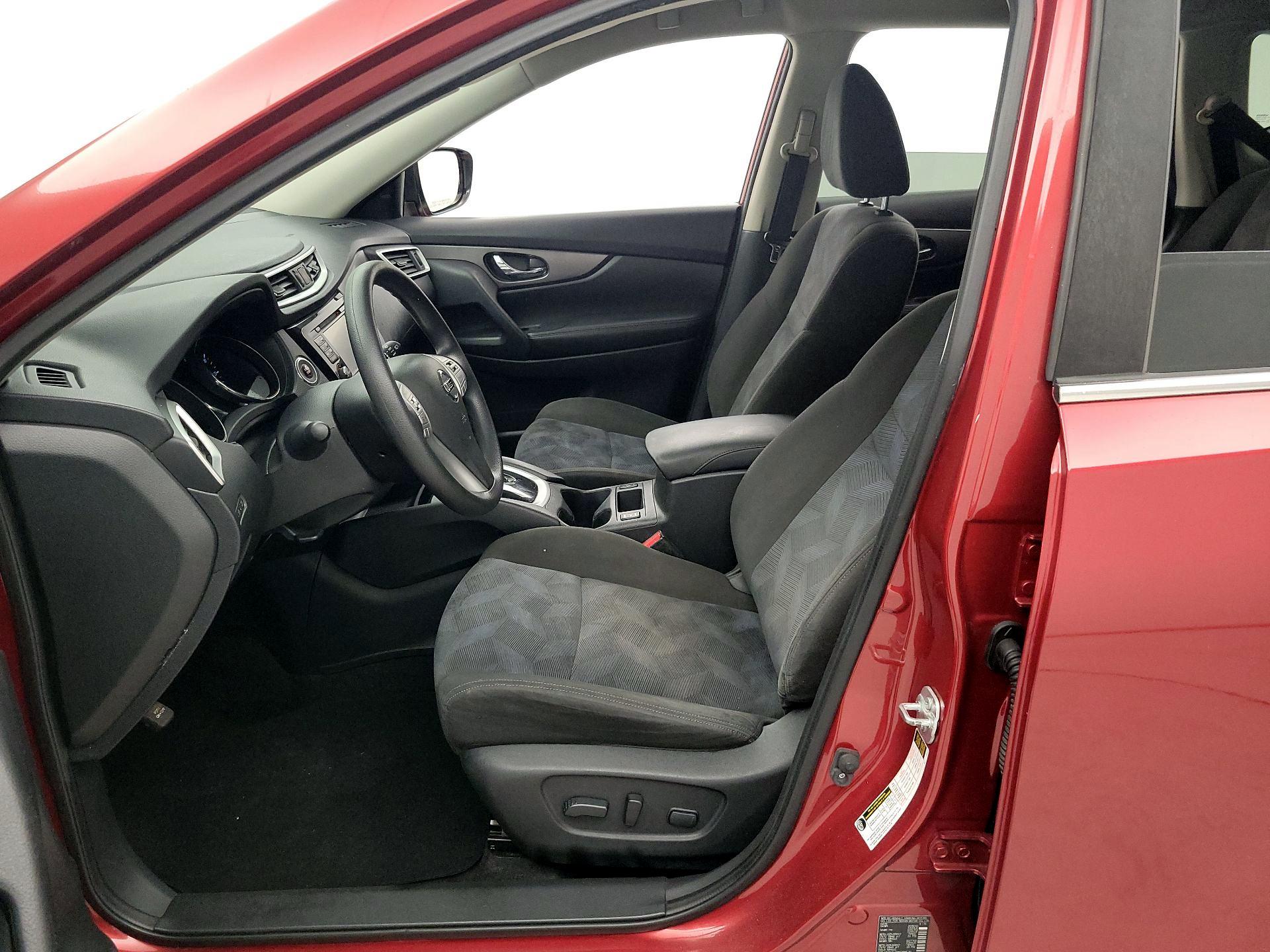 Thumbnail: 2016 Nissan Rogue - 11