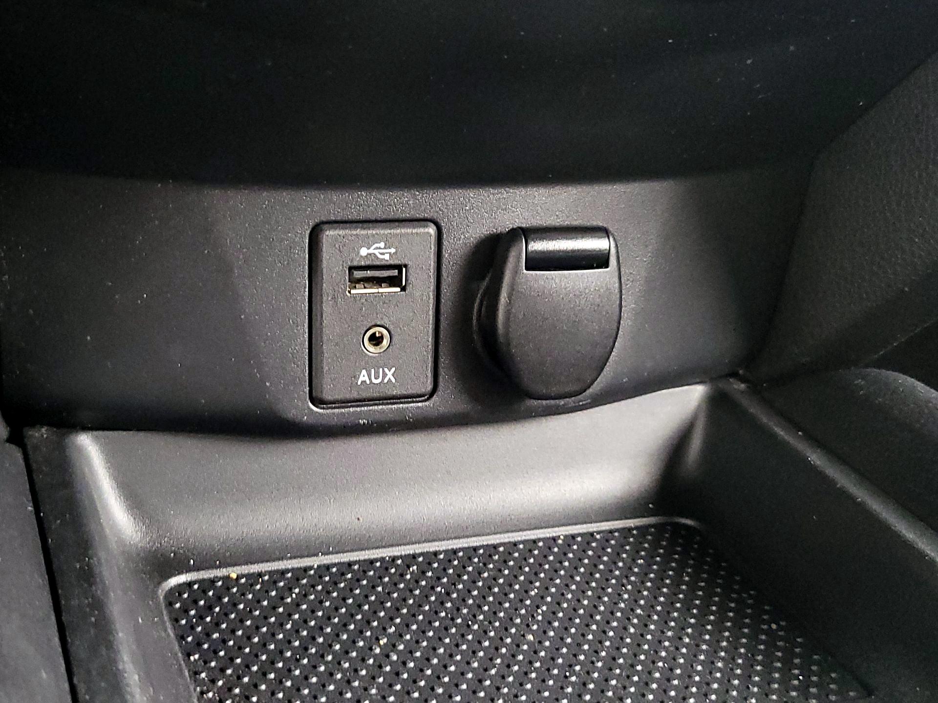 Thumbnail: 2016 Nissan Rogue - 19