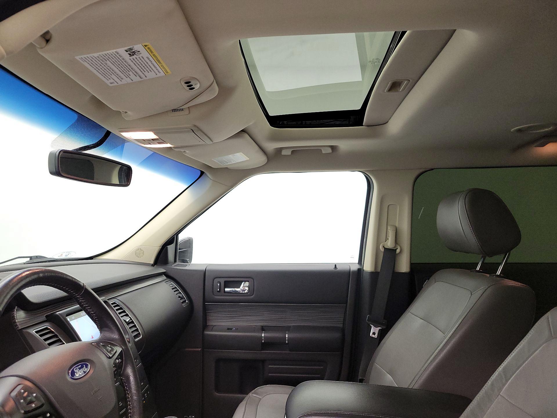 Thumbnail: 2019 Ford Flex - 19