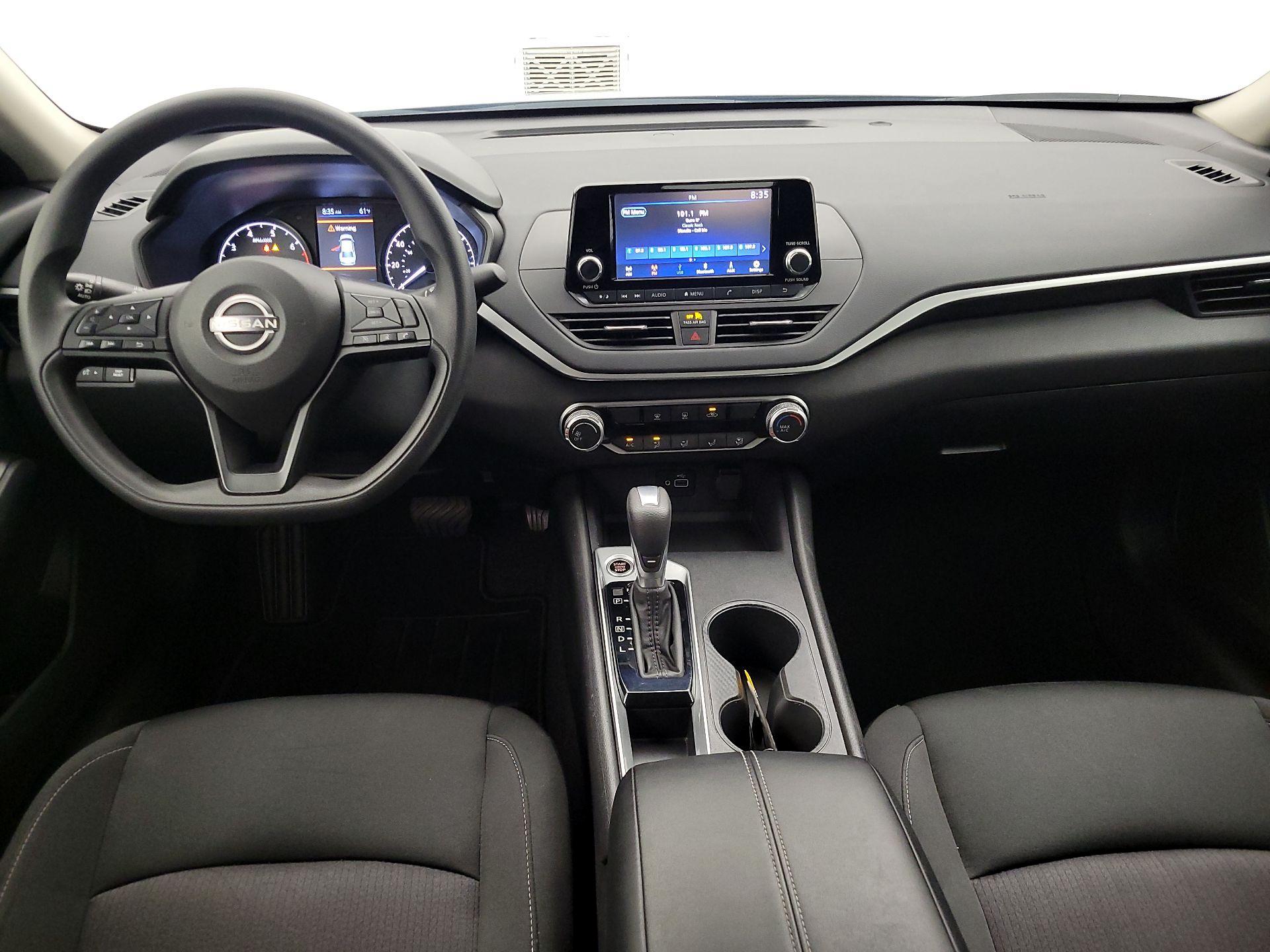 Thumbnail: 2023 Nissan Altima - 9