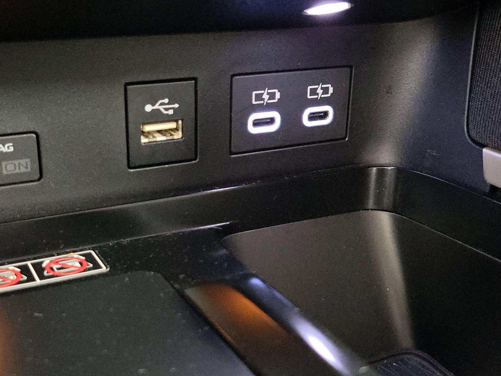 Thumbnail: 2025 Toyota Camry - 18