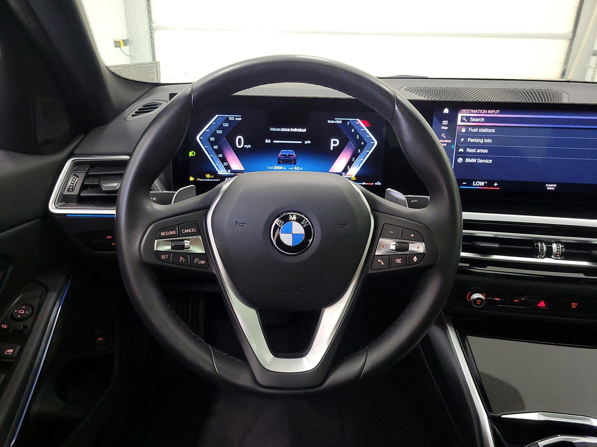 Thumbnail: 2023 BMW 3 Series - 10